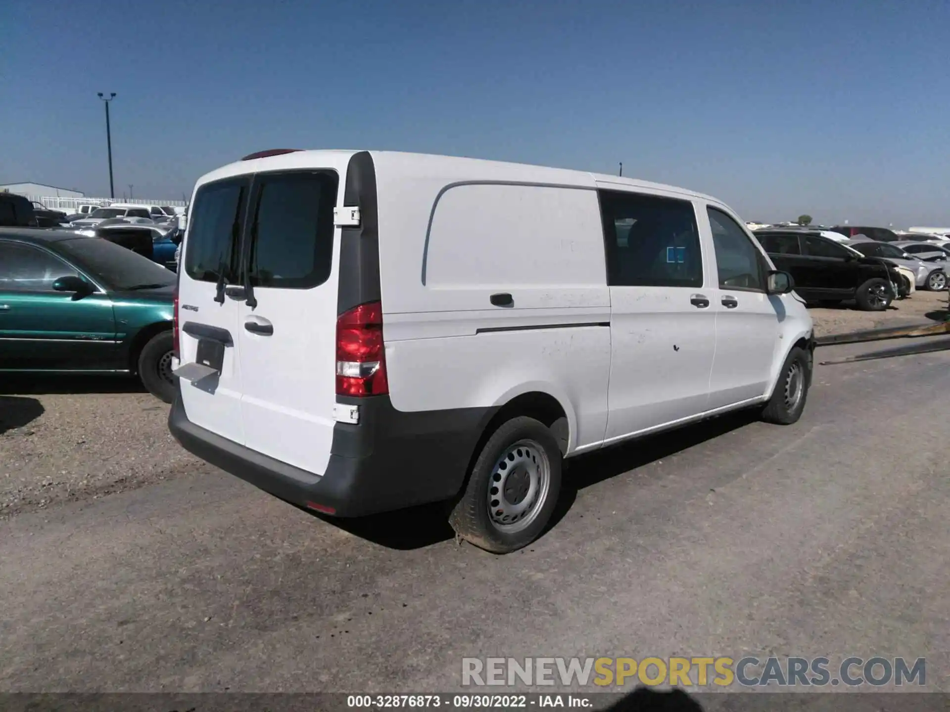 4 Photograph of a damaged car WD3PG3EA1K3602785 MERCEDES-BENZ METRIS CARGO VAN 2019