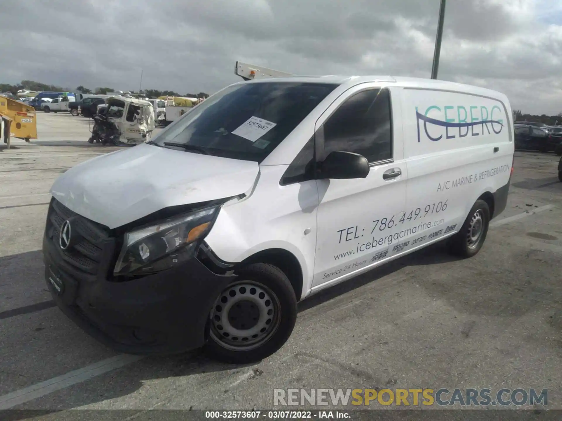 2 Photograph of a damaged car W1YV0BEY3L3695248 MERCEDES-BENZ METRIS CARGO VAN 2020