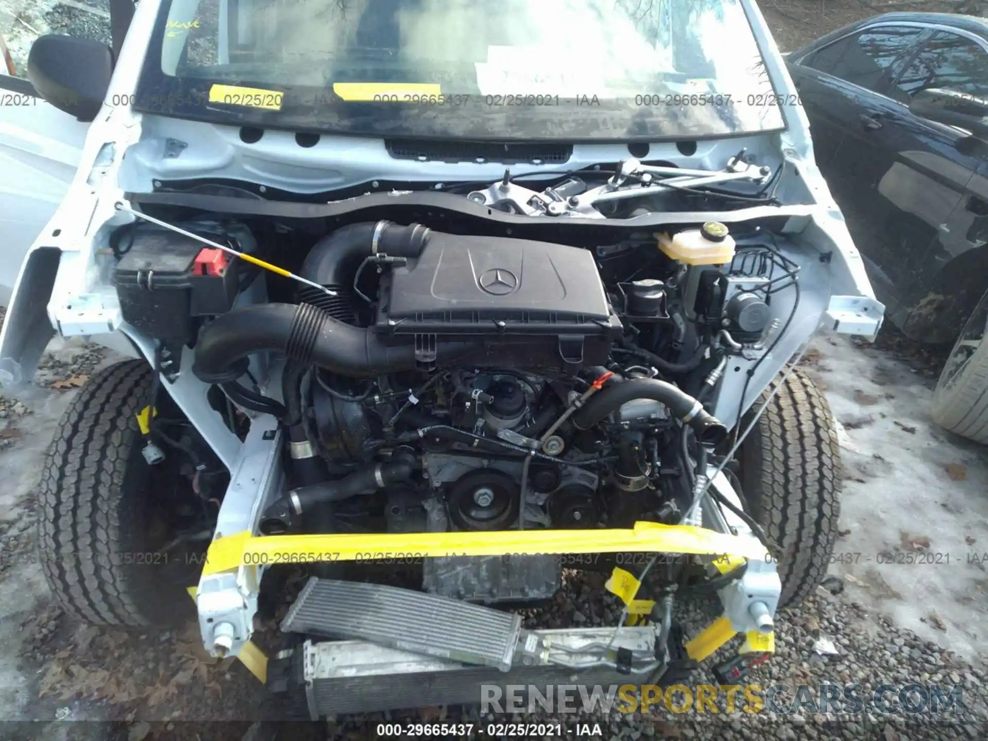 10 Photograph of a damaged car W1YV0BEYXL3764758 MERCEDES-BENZ METRIS CARGO VAN 2020