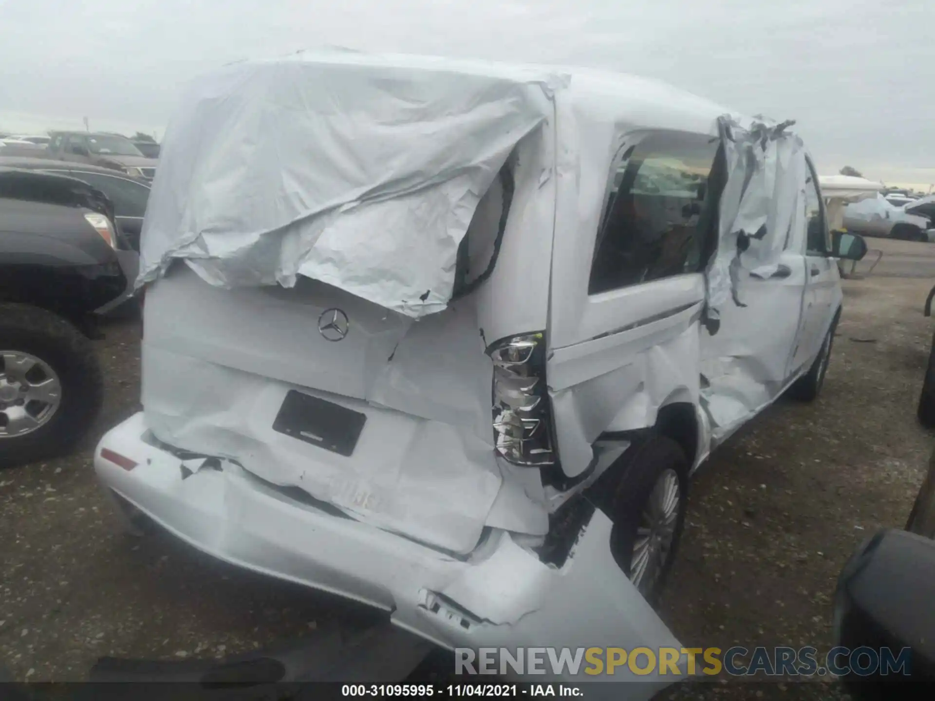 6 Photograph of a damaged car W1YV0CEY6L3693466 MERCEDES-BENZ METRIS CARGO VAN 2020