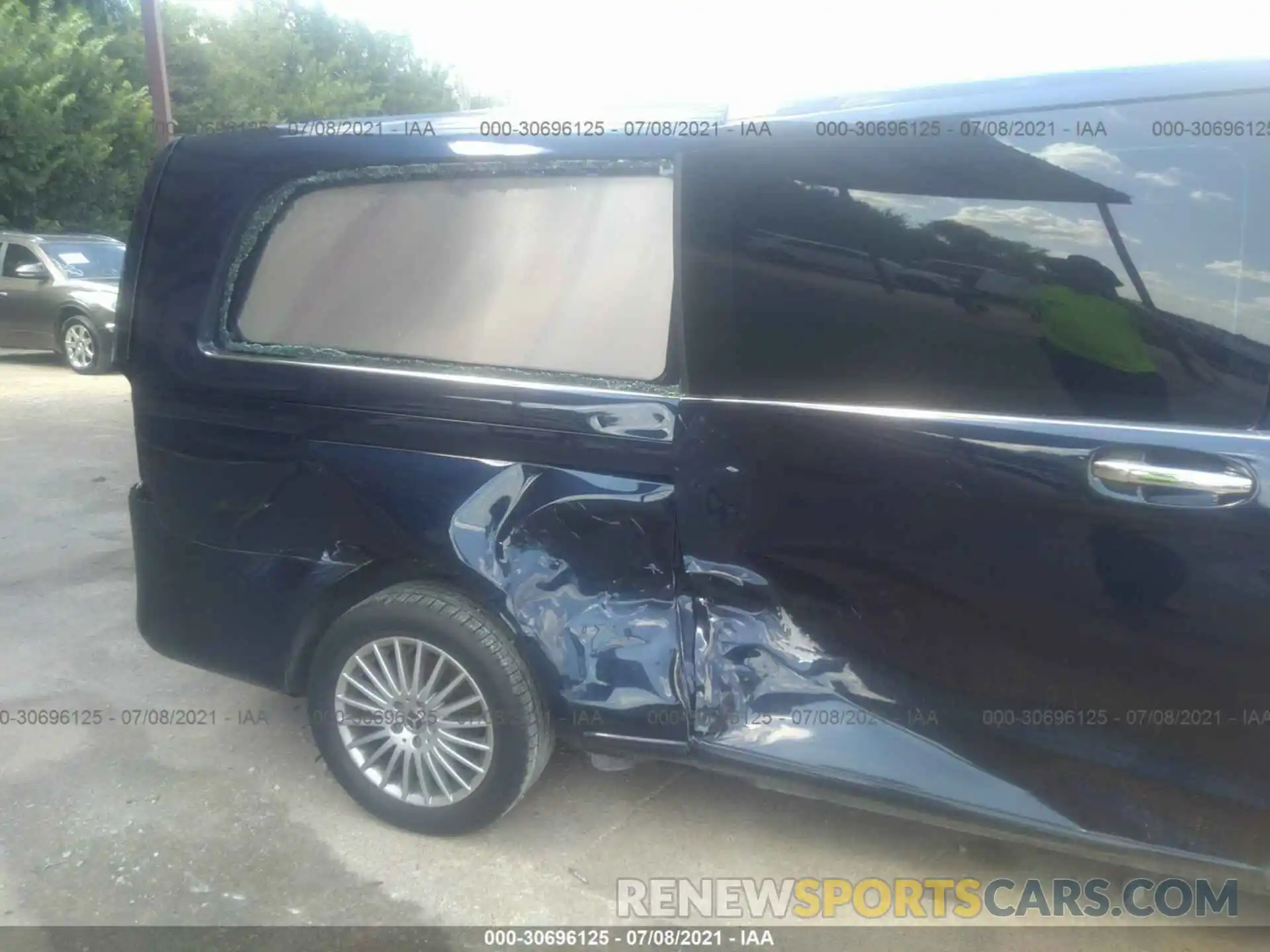 6 Photograph of a damaged car W1YV0CEY9L3686057 MERCEDES-BENZ METRIS CARGO VAN 2020