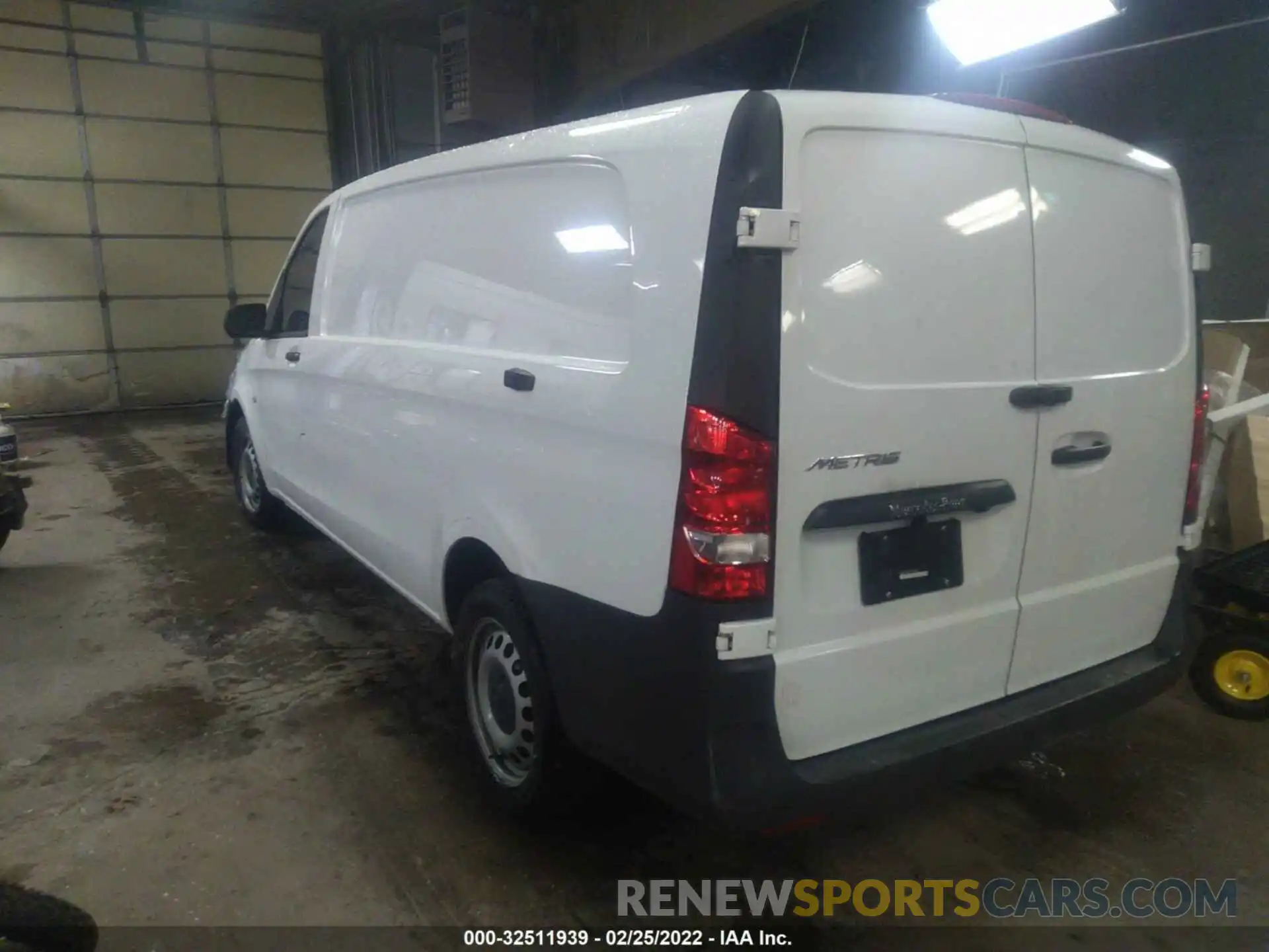 3 Photograph of a damaged car WD3PG3EA4L3678891 MERCEDES-BENZ METRIS CARGO VAN 2020