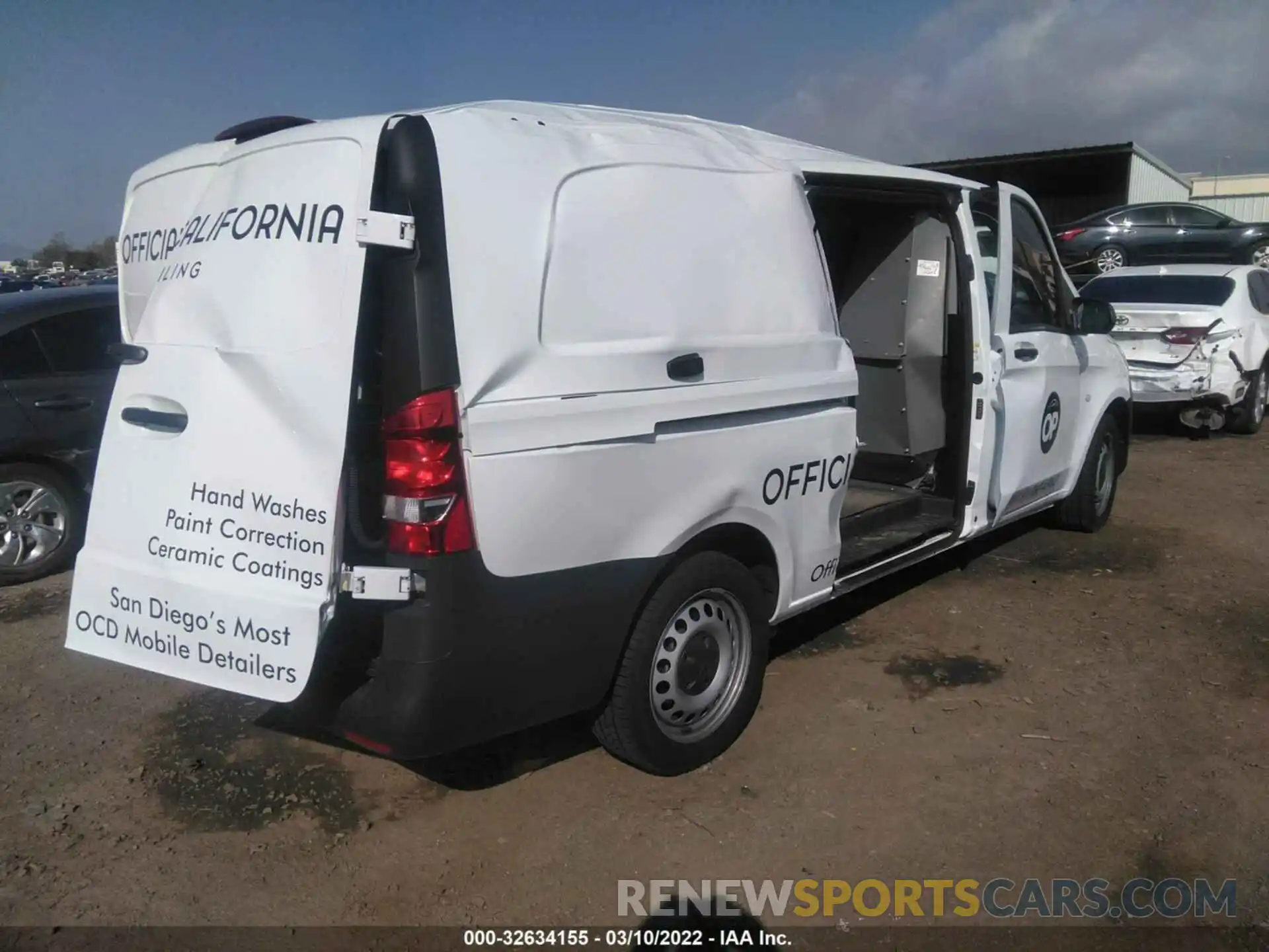 4 Photograph of a damaged car WD3PG3EA7L3640541 MERCEDES-BENZ METRIS CARGO VAN 2020