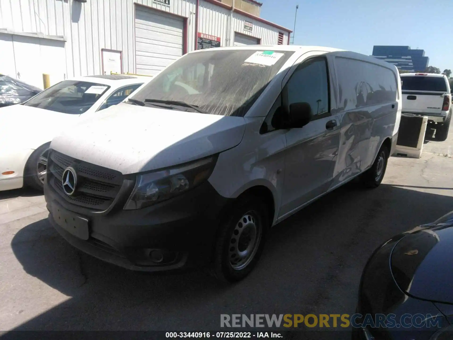 2 Photograph of a damaged car W1YV0CEY4M3865494 MERCEDES-BENZ METRIS CARGO VAN 2021