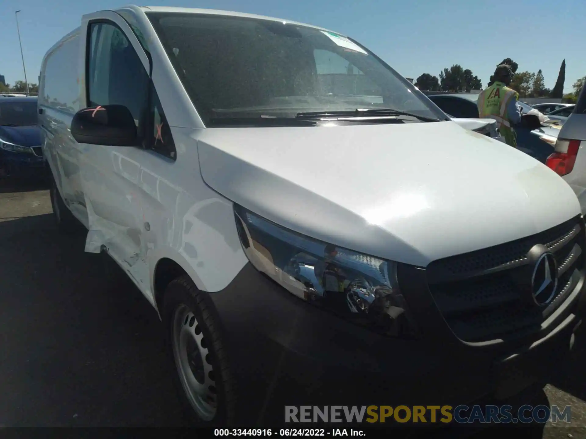 6 Photograph of a damaged car W1YV0CEY4M3865494 MERCEDES-BENZ METRIS CARGO VAN 2021