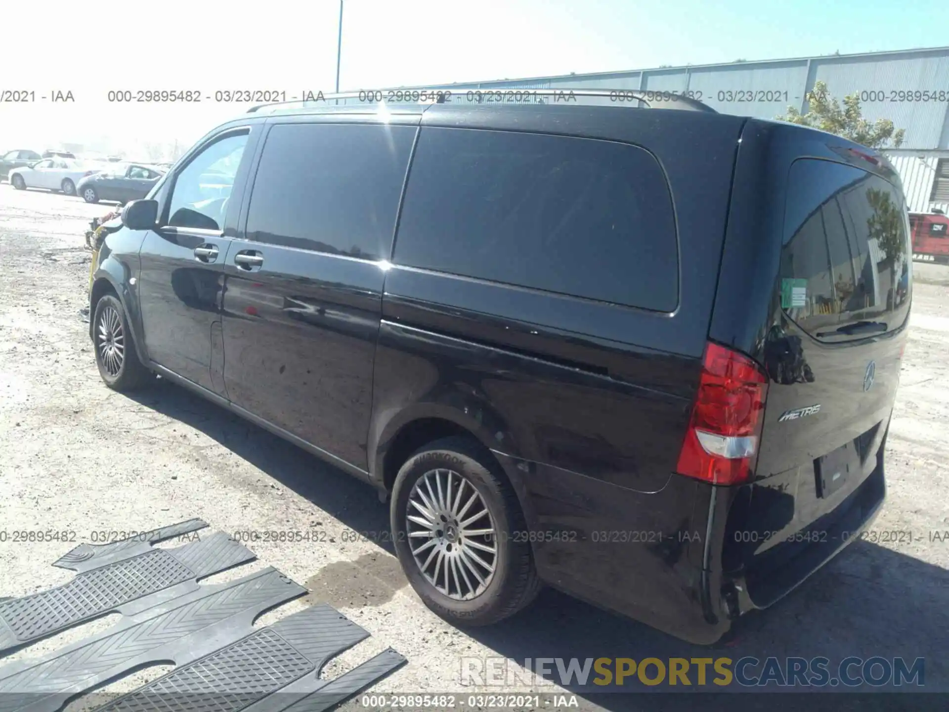 3 Фотография поврежденного автомобиля WD4PG2EE0K3511659 MERCEDES-BENZ METRIS PASSENGER VAN 2019