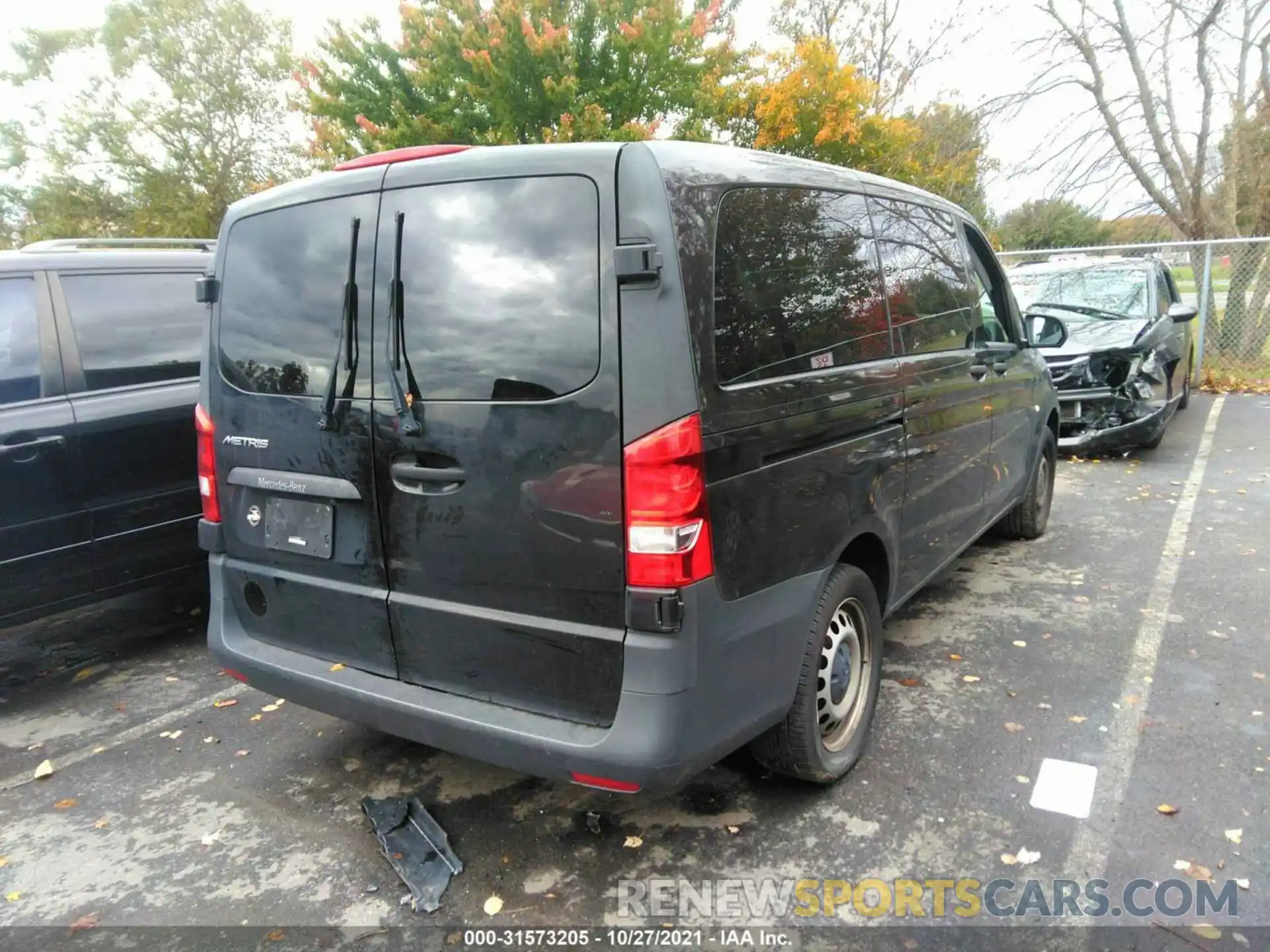 4 Фотография поврежденного автомобиля WD4PG2EE7K3518530 MERCEDES-BENZ METRIS PASSENGER VAN 2019