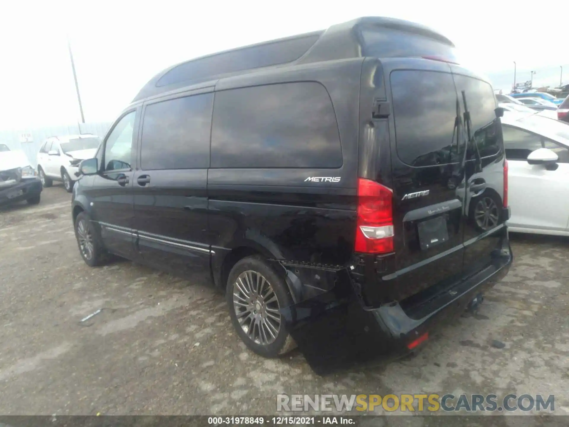 3 Фотография поврежденного автомобиля WD4PG2EE9K3527049 MERCEDES-BENZ METRIS PASSENGER VAN 2019