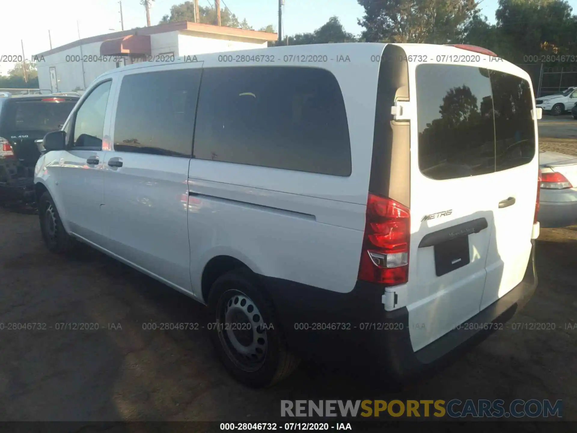 3 Фотография поврежденного автомобиля WD4PG2EE9K3529514 MERCEDES-BENZ METRIS PASSENGER VAN 2019