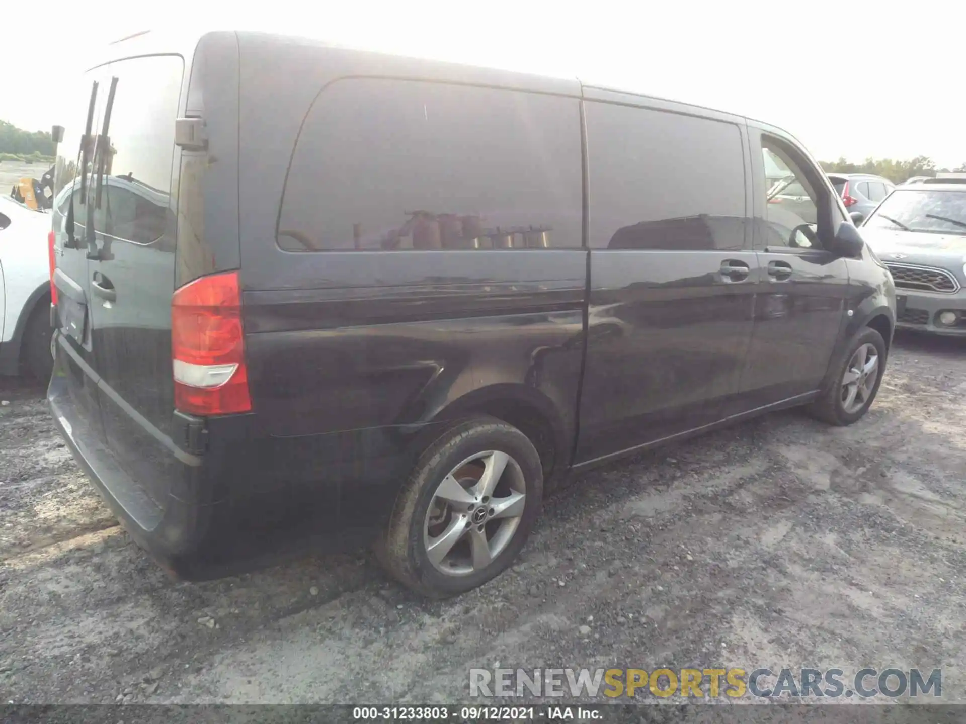 4 Фотография поврежденного автомобиля W1WV0FEY0L3697961 MERCEDES-BENZ METRIS PASSENGER VAN 2020