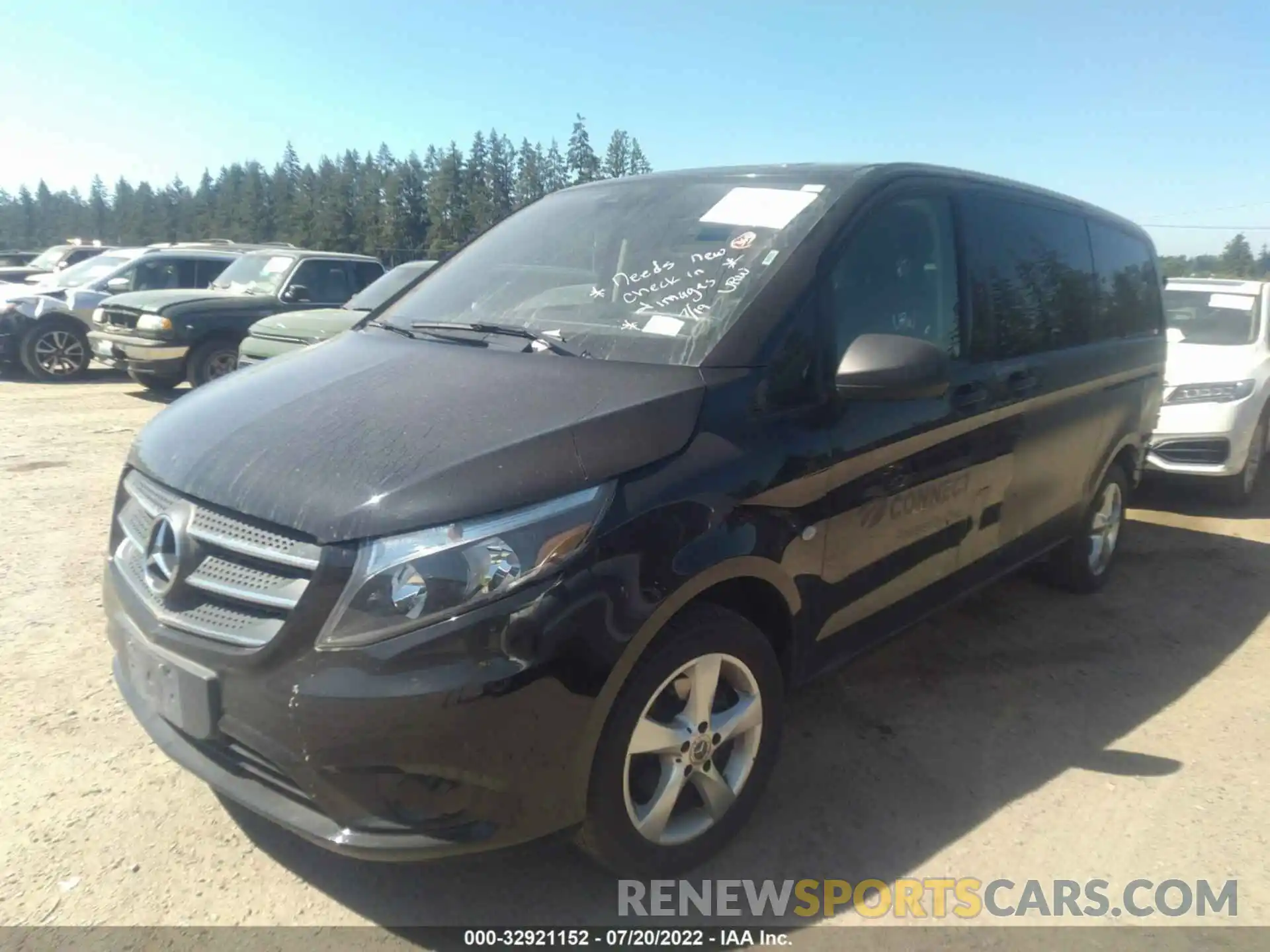 2 Photograph of a damaged car W1WV0FEY5L3696594 MERCEDES-BENZ METRIS PASSENGER VAN 2020