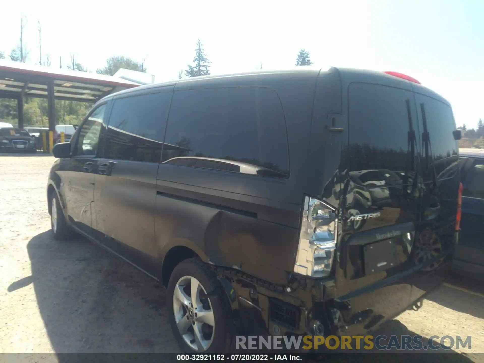 3 Photograph of a damaged car W1WV0FEY5L3696594 MERCEDES-BENZ METRIS PASSENGER VAN 2020