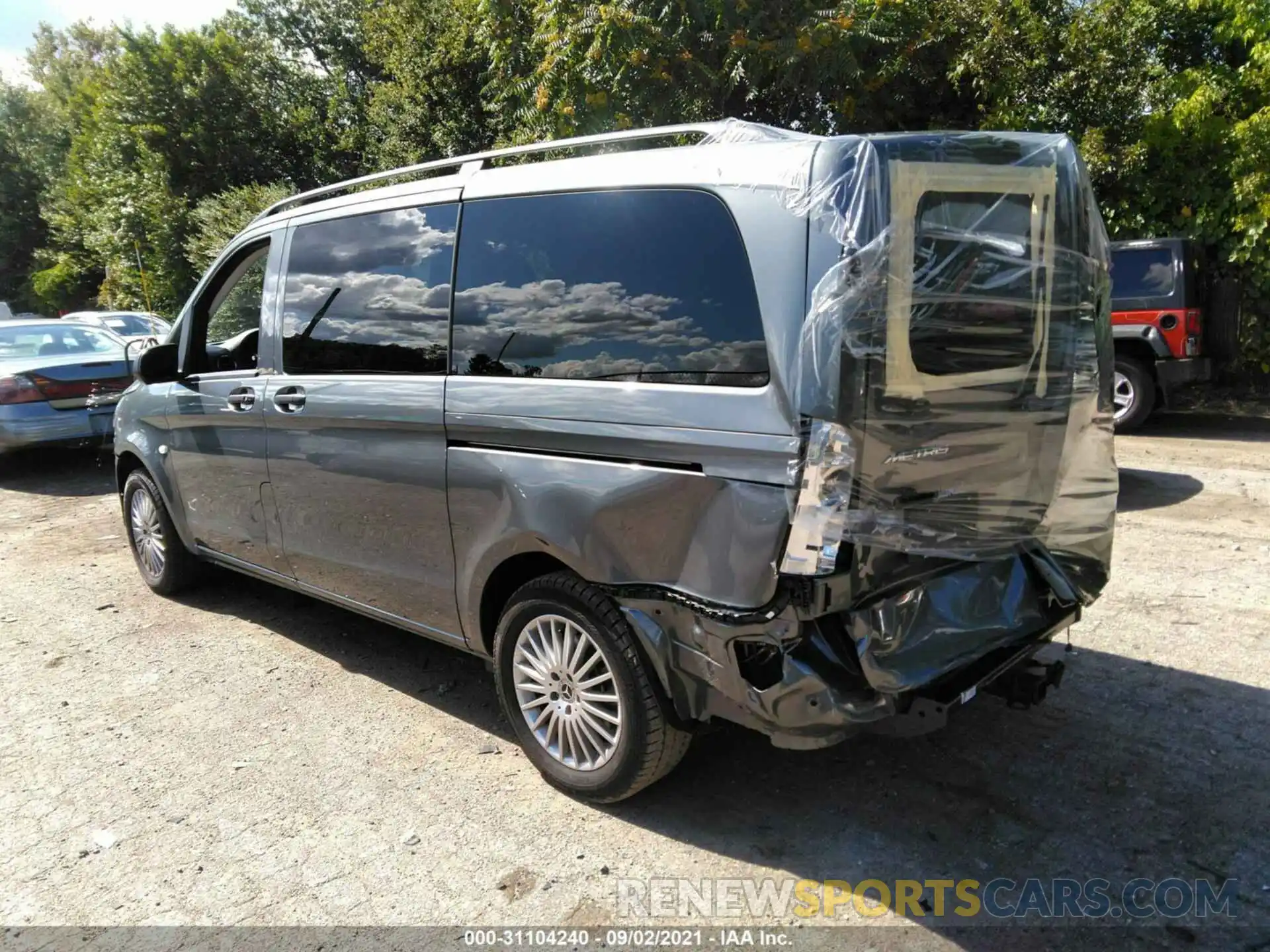 3 Photograph of a damaged car W1WV0FEY3M3830679 MERCEDES-BENZ METRIS PASSENGER VAN 2021