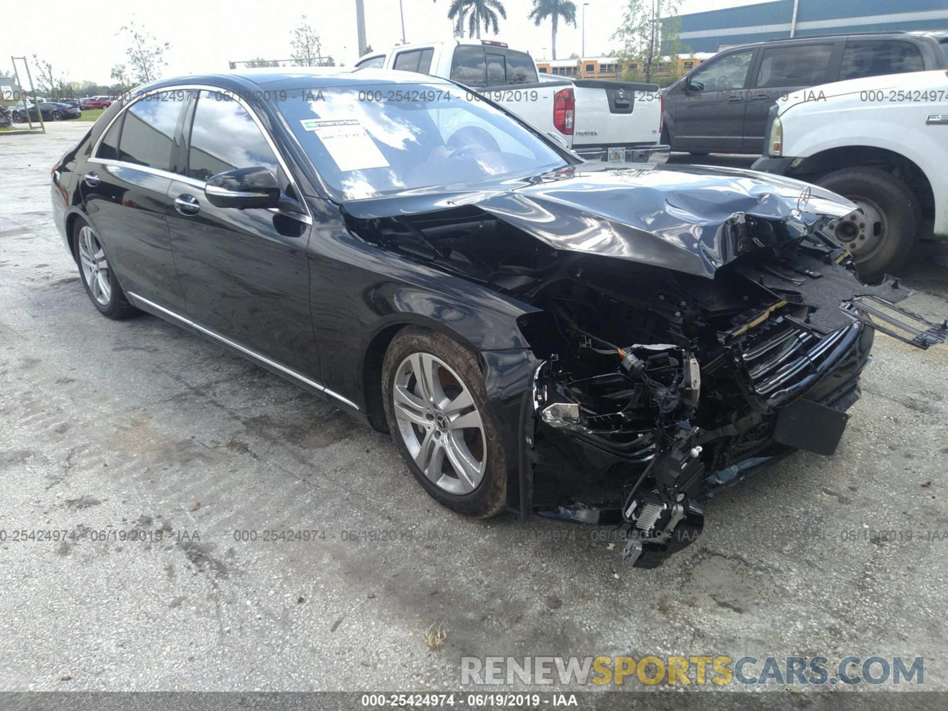 1 Photograph of a damaged car WDDUG6GB9KA460266 MERCEDES-BENZ S 2019