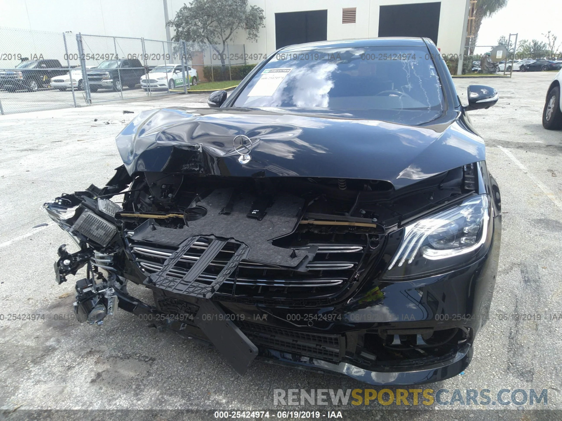 6 Photograph of a damaged car WDDUG6GB9KA460266 MERCEDES-BENZ S 2019