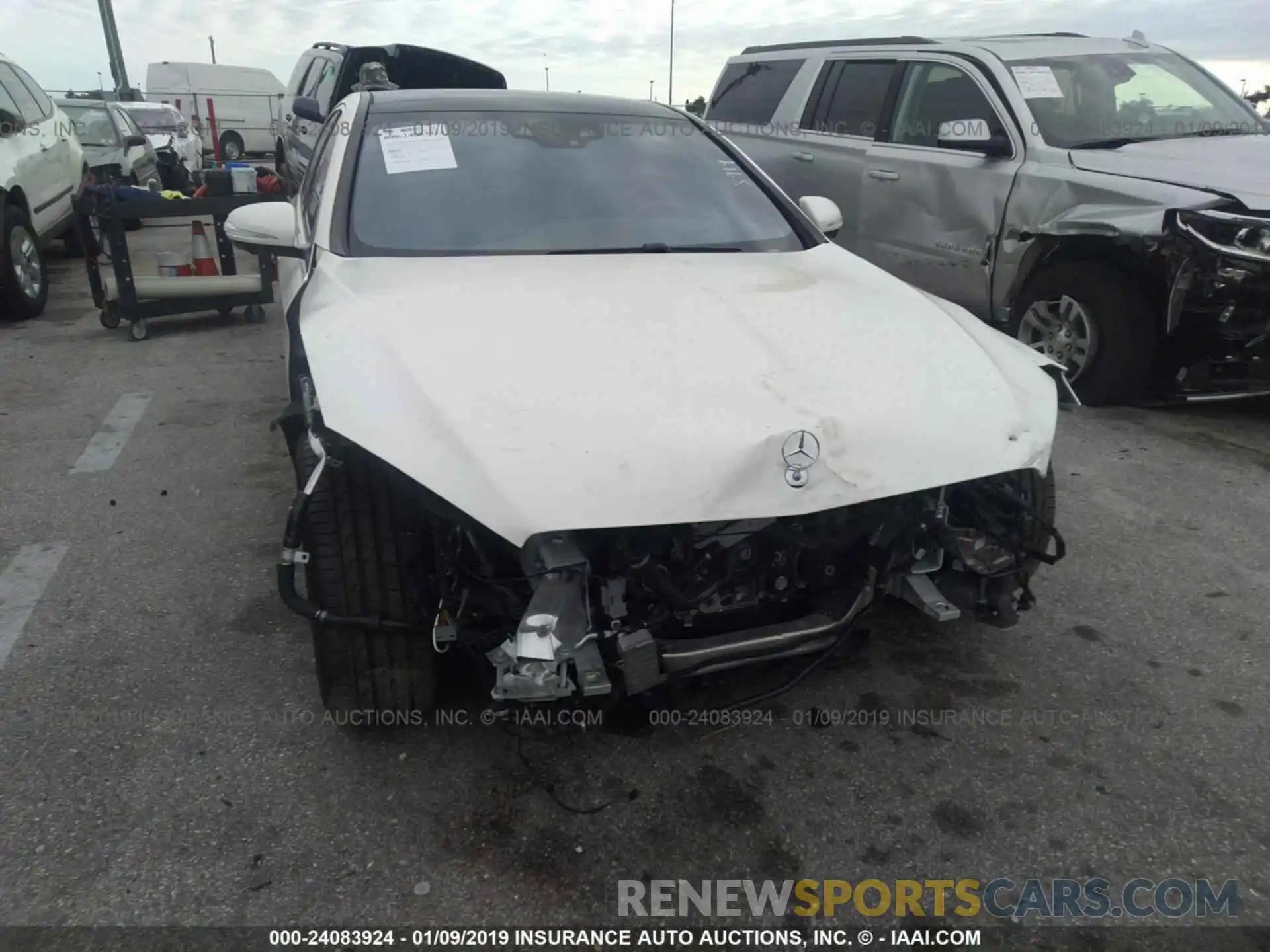 6 Photograph of a damaged car WDDUG8DB3KA433919 MERCEDES-BENZ S 2019