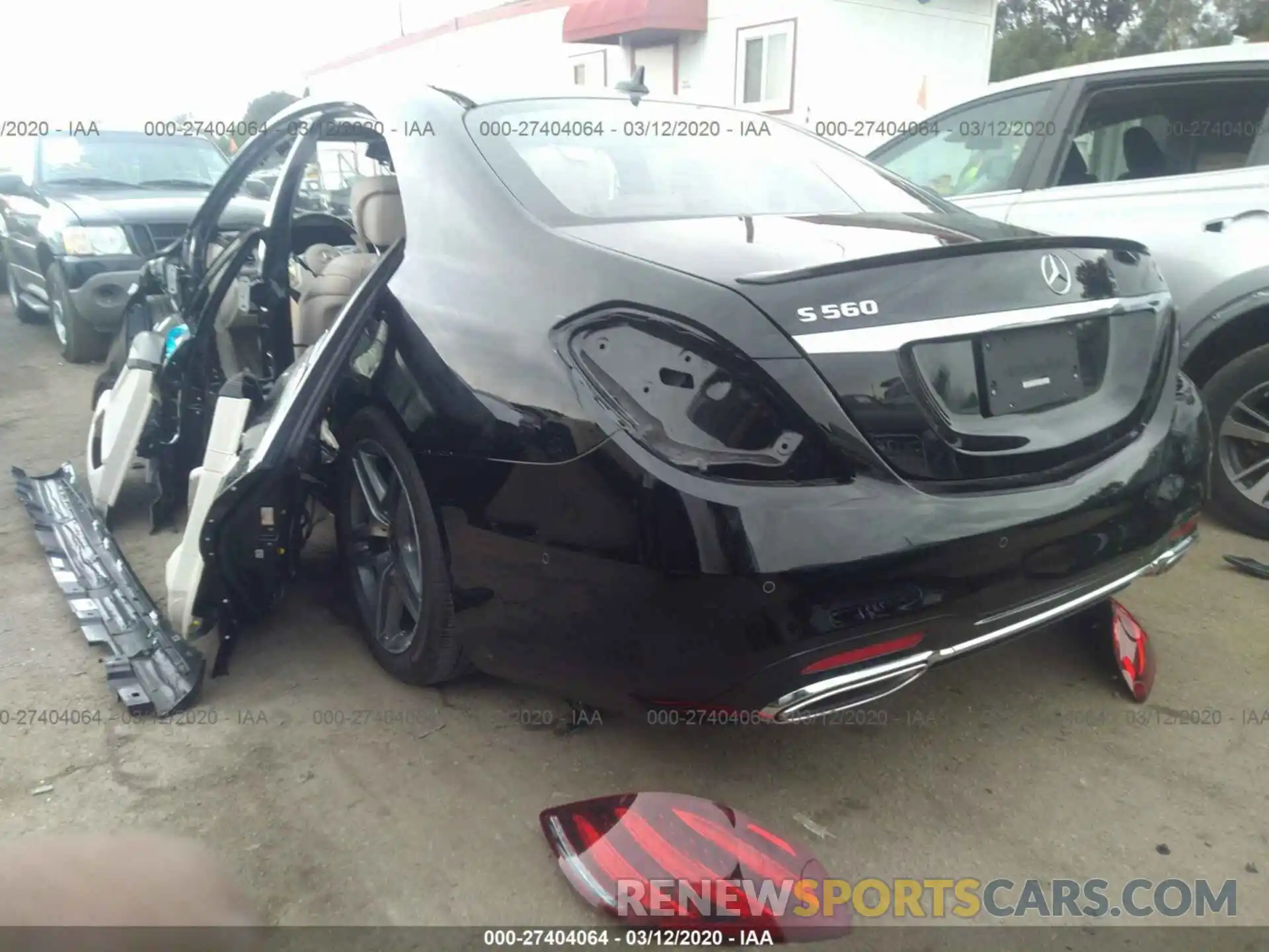 3 Photograph of a damaged car WDDUG8DB3KA449117 MERCEDES-BENZ S 2019