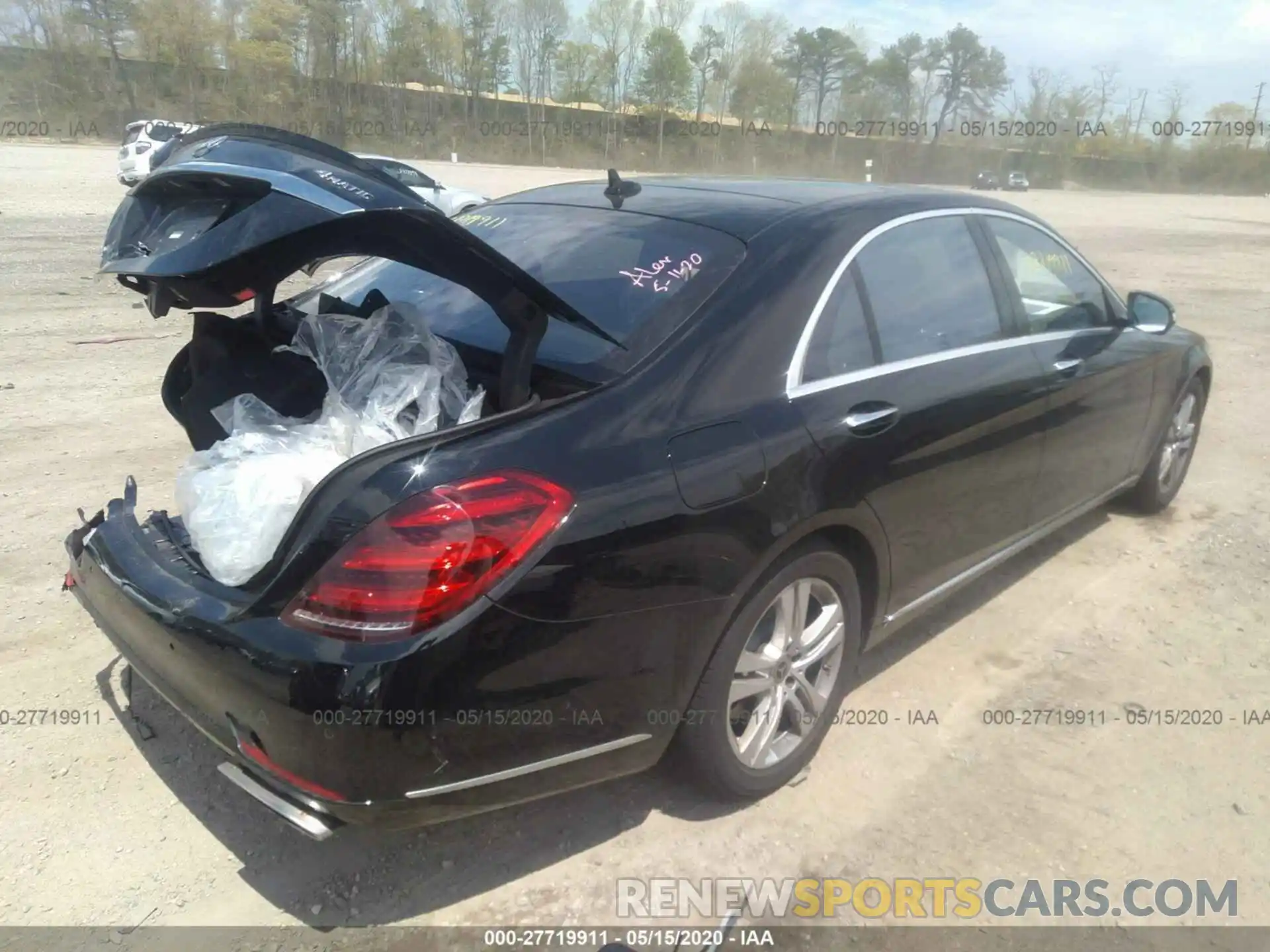 4 Photograph of a damaged car WDDUG8GB6KA474380 MERCEDES-BENZ S 2019