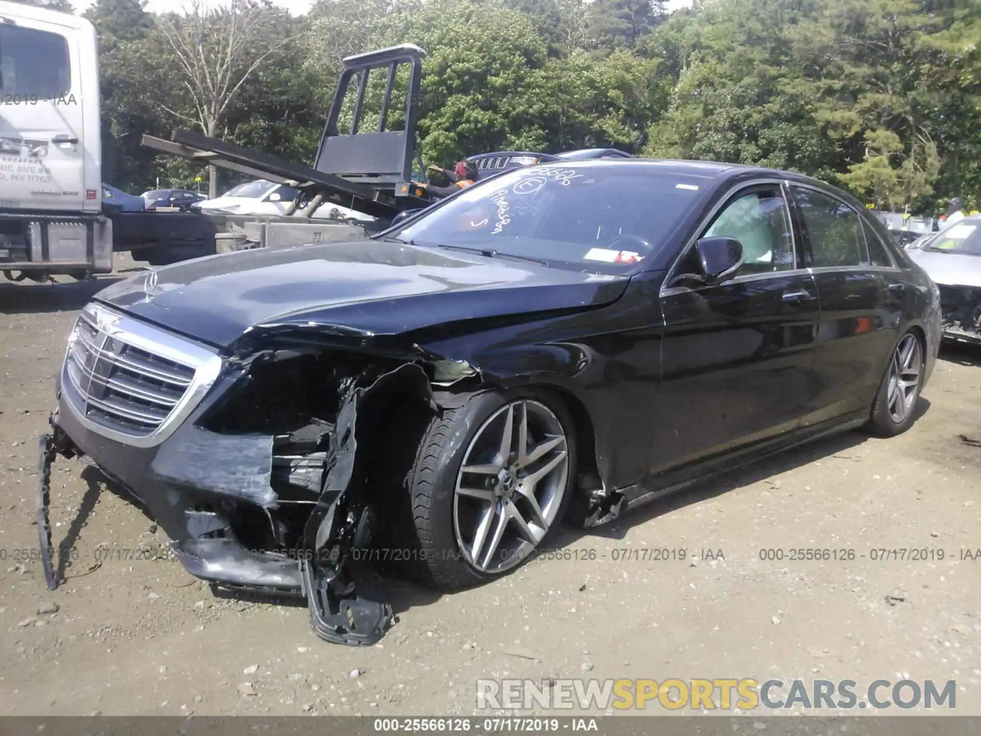 2 Photograph of a damaged car WDDUG8GB8KA451618 MERCEDES-BENZ S 2019