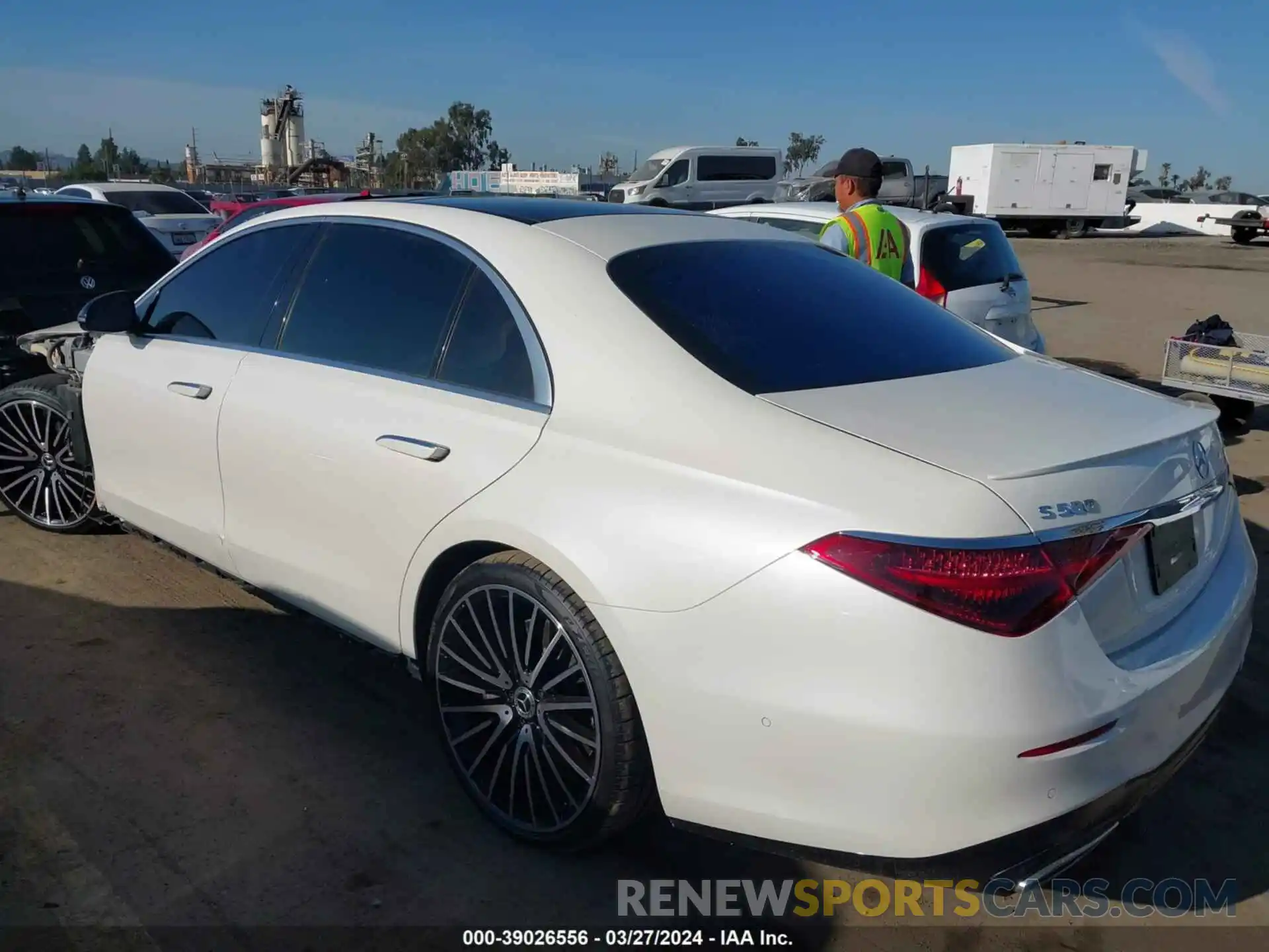 3 Photograph of a damaged car W1K6G7GB1NA098033 MERCEDES-BENZ S 2022