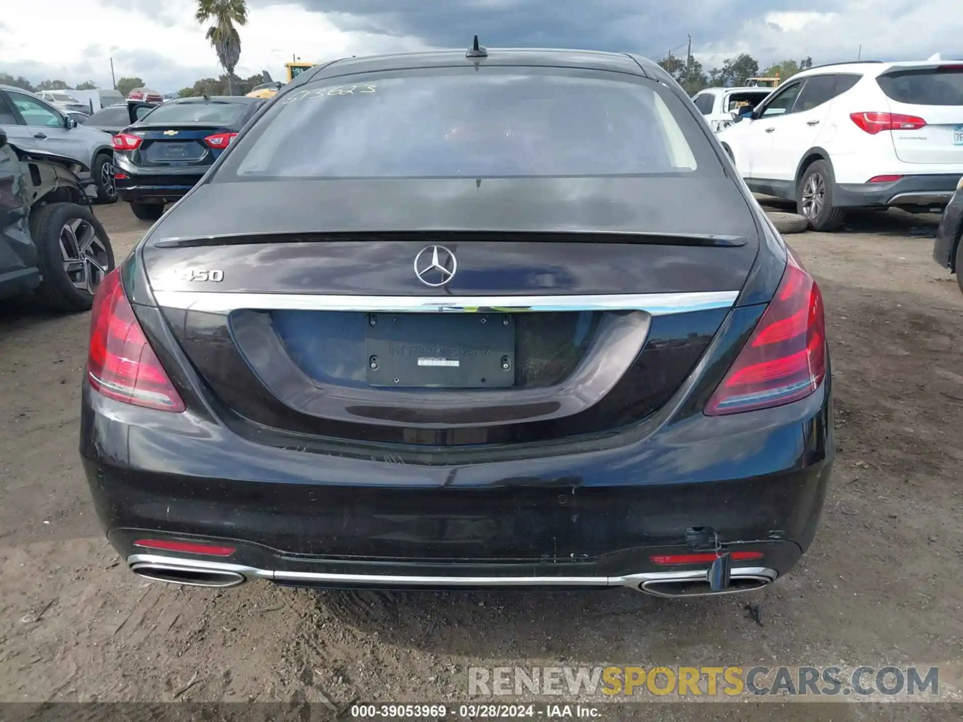 16 Photograph of a damaged car WDDUG6GB7KA451386 MERCEDES-BENZ S 450 2019