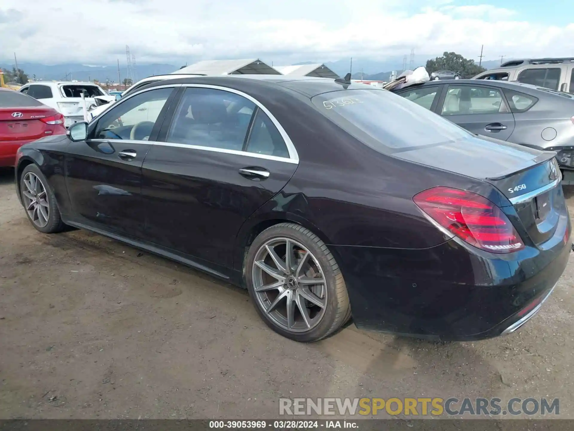 3 Photograph of a damaged car WDDUG6GB7KA451386 MERCEDES-BENZ S 450 2019