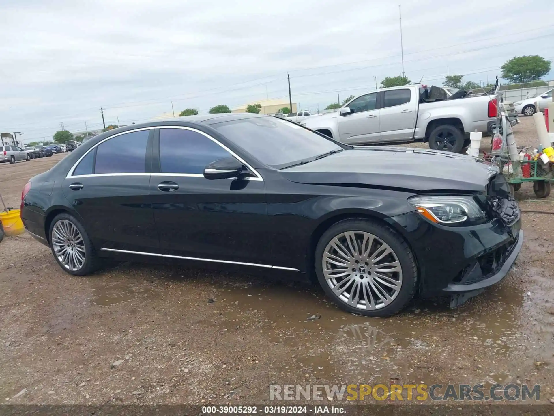 14 Photograph of a damaged car WDDUG6GB9KA493199 MERCEDES-BENZ S 450 2019