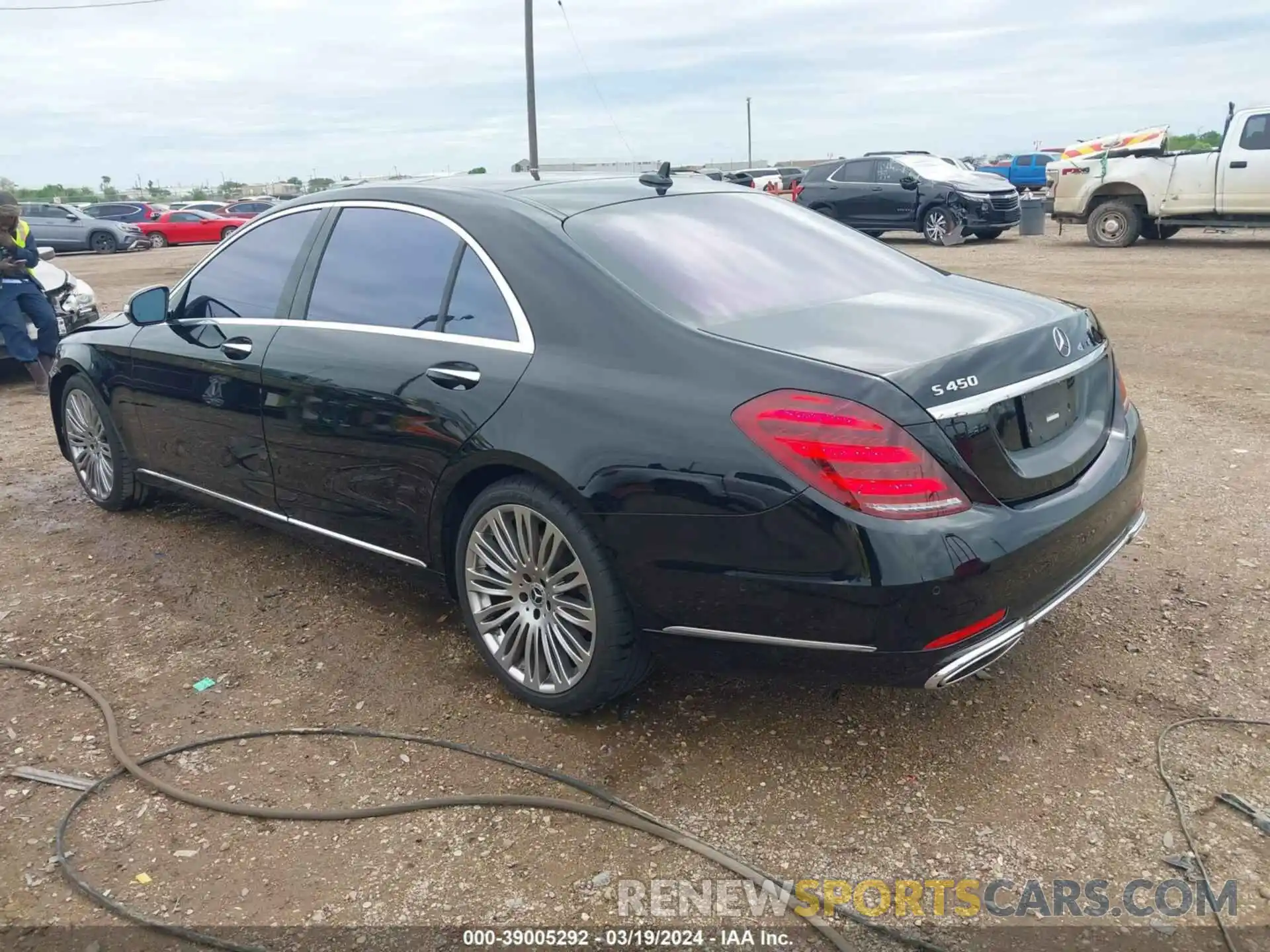 3 Фотография поврежденного автомобиля WDDUG6GB9KA493199 MERCEDES-BENZ S 450 2019