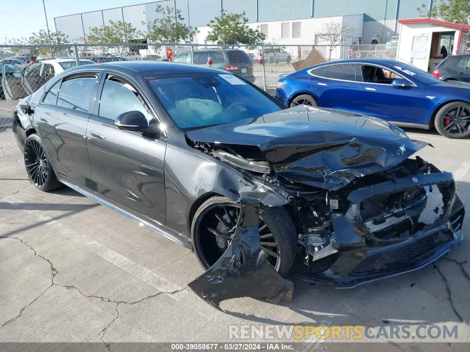 1 Photograph of a damaged car W1K6G6DB1PA209018 MERCEDES-BENZ S 500 2023