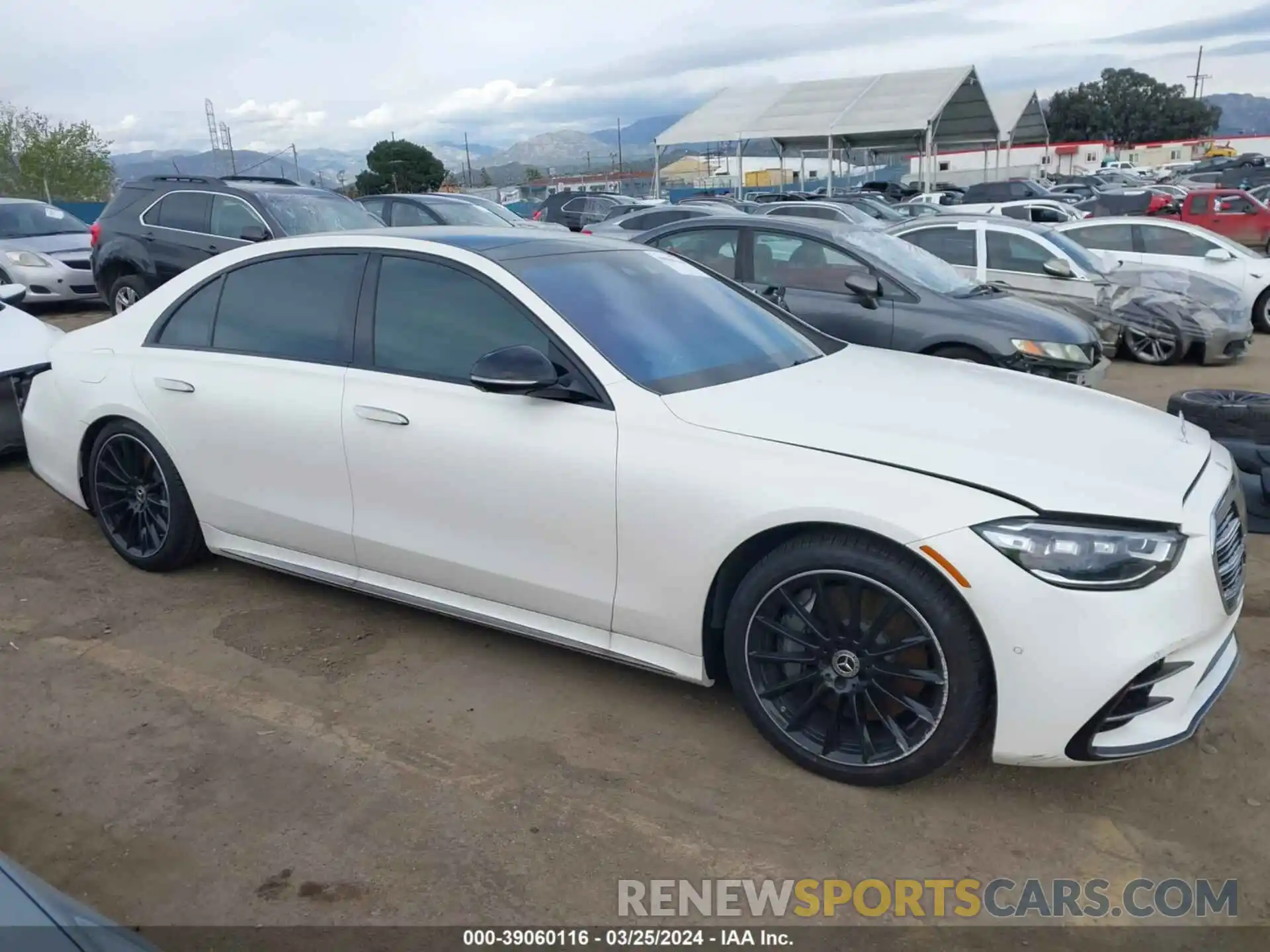 14 Photograph of a damaged car W1K6G6DB4PA213127 MERCEDES-BENZ S 500 2023