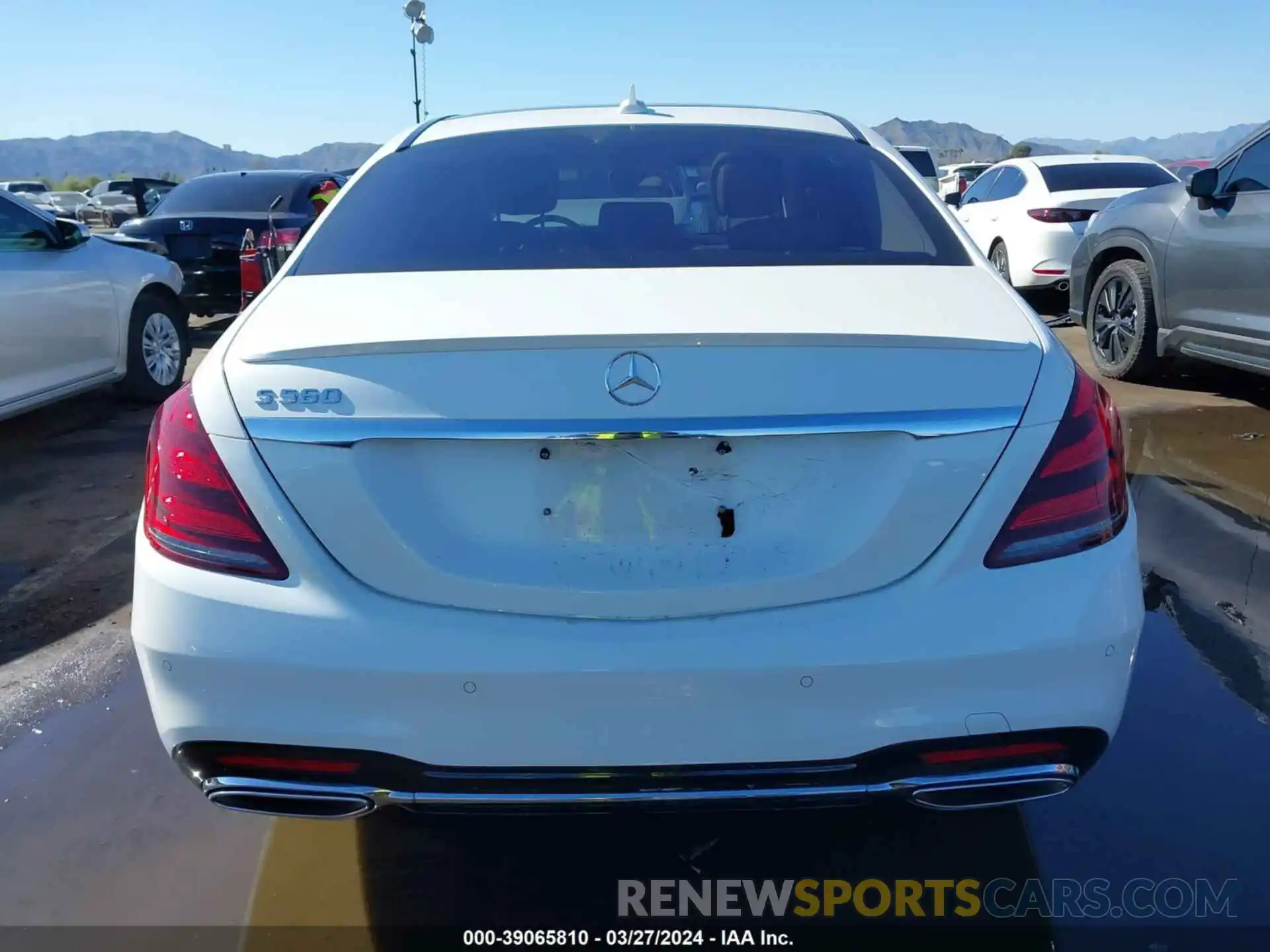 17 Photograph of a damaged car WDDUG8DB2KA473859 MERCEDES-BENZ S 560 2019