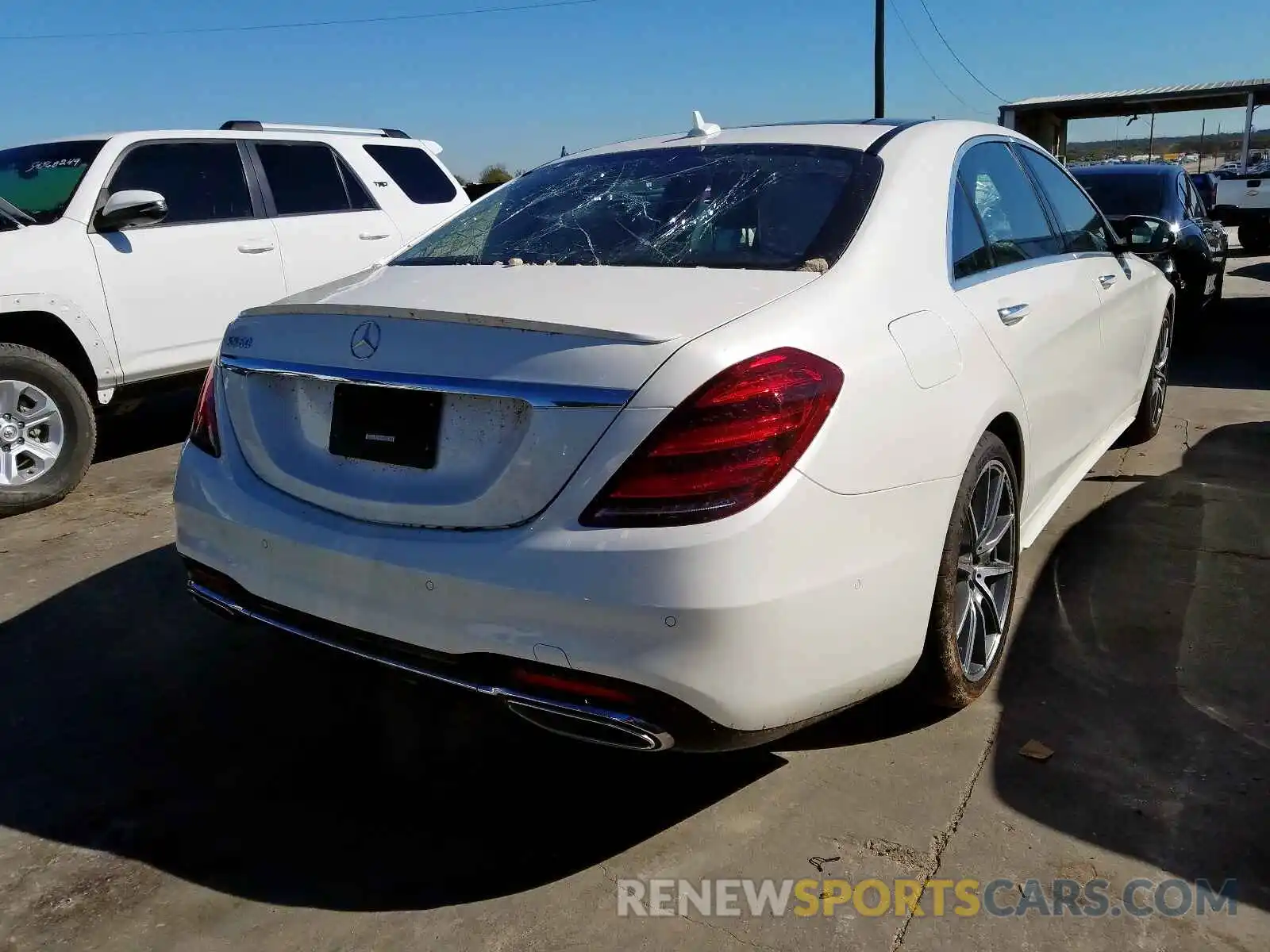 4 Photograph of a damaged car WDDUG8DB9KA429101 MERCEDES-BENZ S 560 2019