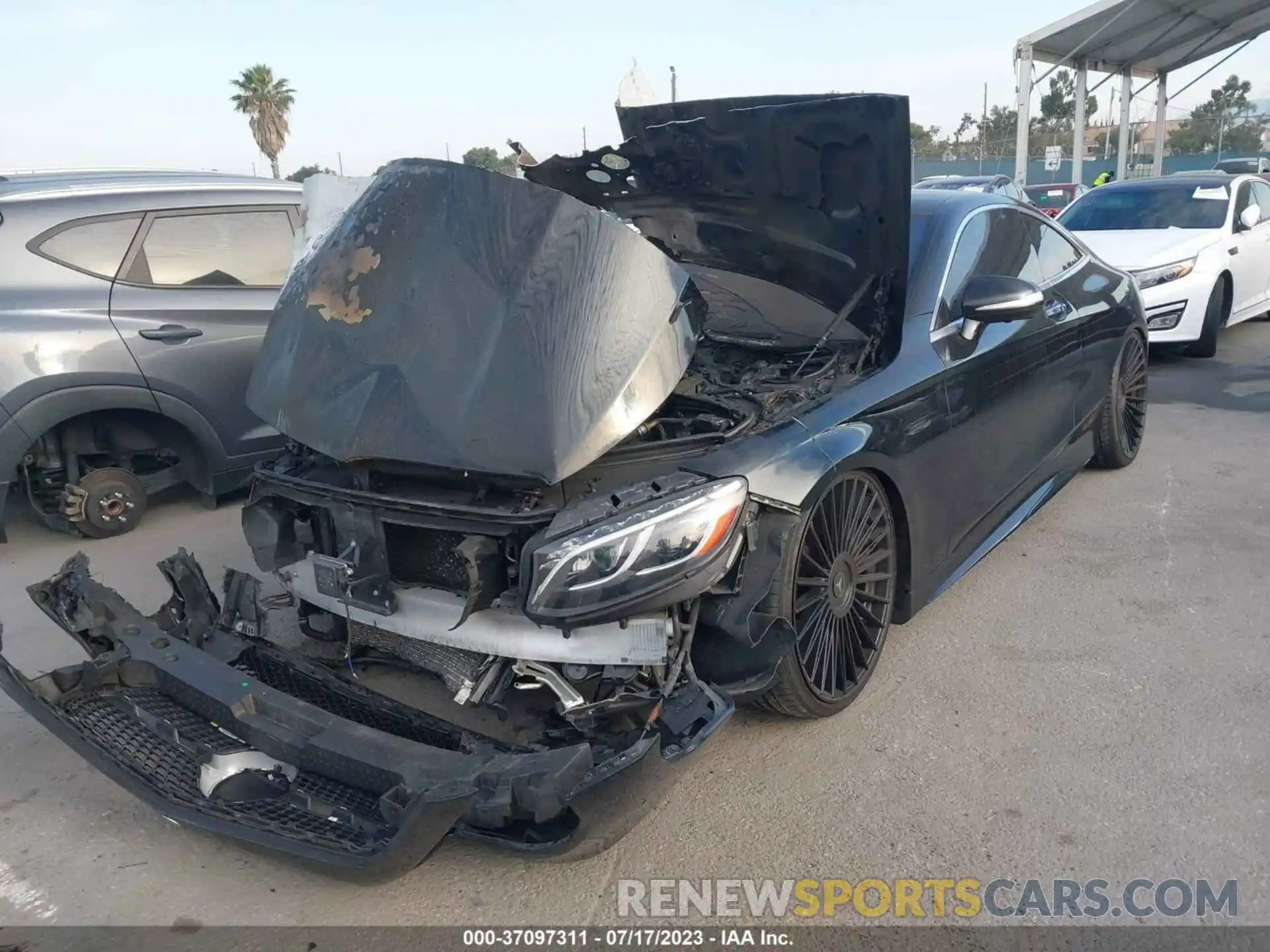 2 Photograph of a damaged car WDDXJ8GBXKA035892 MERCEDES-BENZ S 560 2019