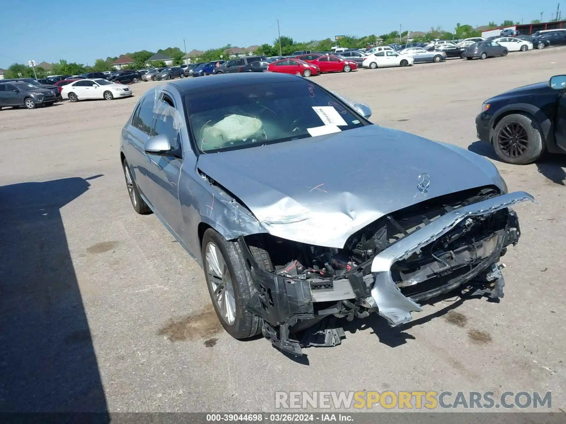 1 Photograph of a damaged car W1K6G7GBXPA200352 MERCEDES-BENZ S 580 2023