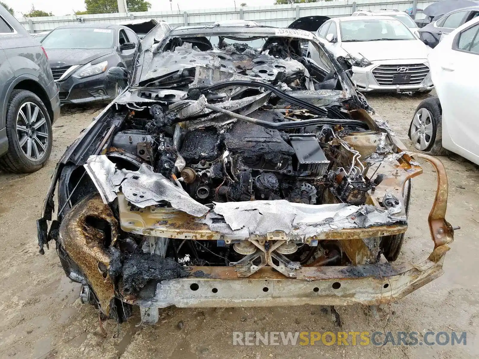 9 Photograph of a damaged car WDDPK3JAXKF163021 MERCEDES-BENZ S CLASS 2019