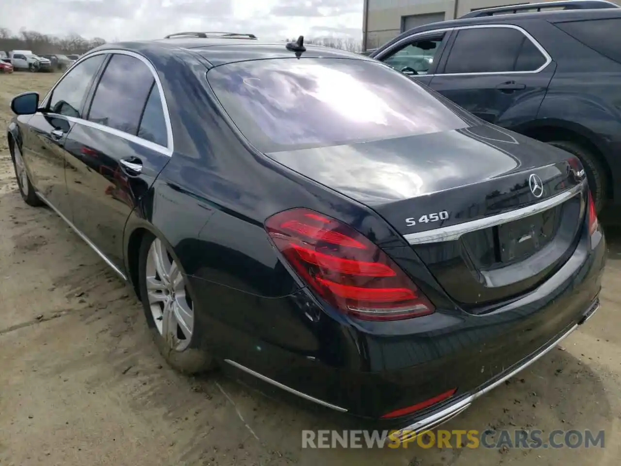 3 Photograph of a damaged car WDDUG6EB4KA438209 MERCEDES-BENZ S-CLASS 2019