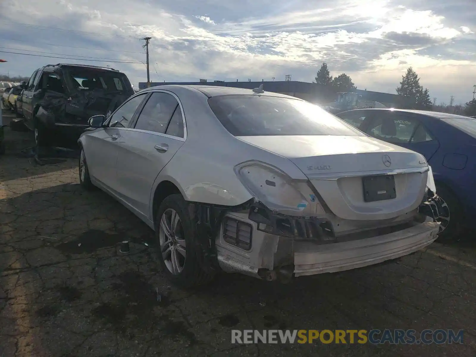 3 Photograph of a damaged car WDDUG6EB5KA486379 MERCEDES-BENZ S CLASS 2019