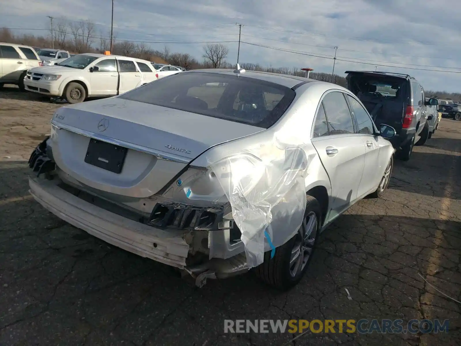 4 Photograph of a damaged car WDDUG6EB5KA486379 MERCEDES-BENZ S CLASS 2019