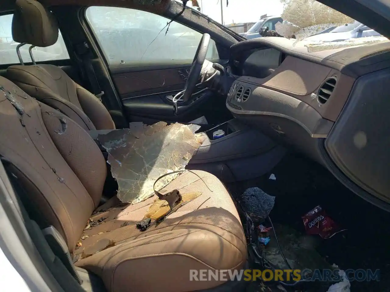 5 Photograph of a damaged car WDDUG6GB3KA483168 MERCEDES-BENZ S-CLASS 2019