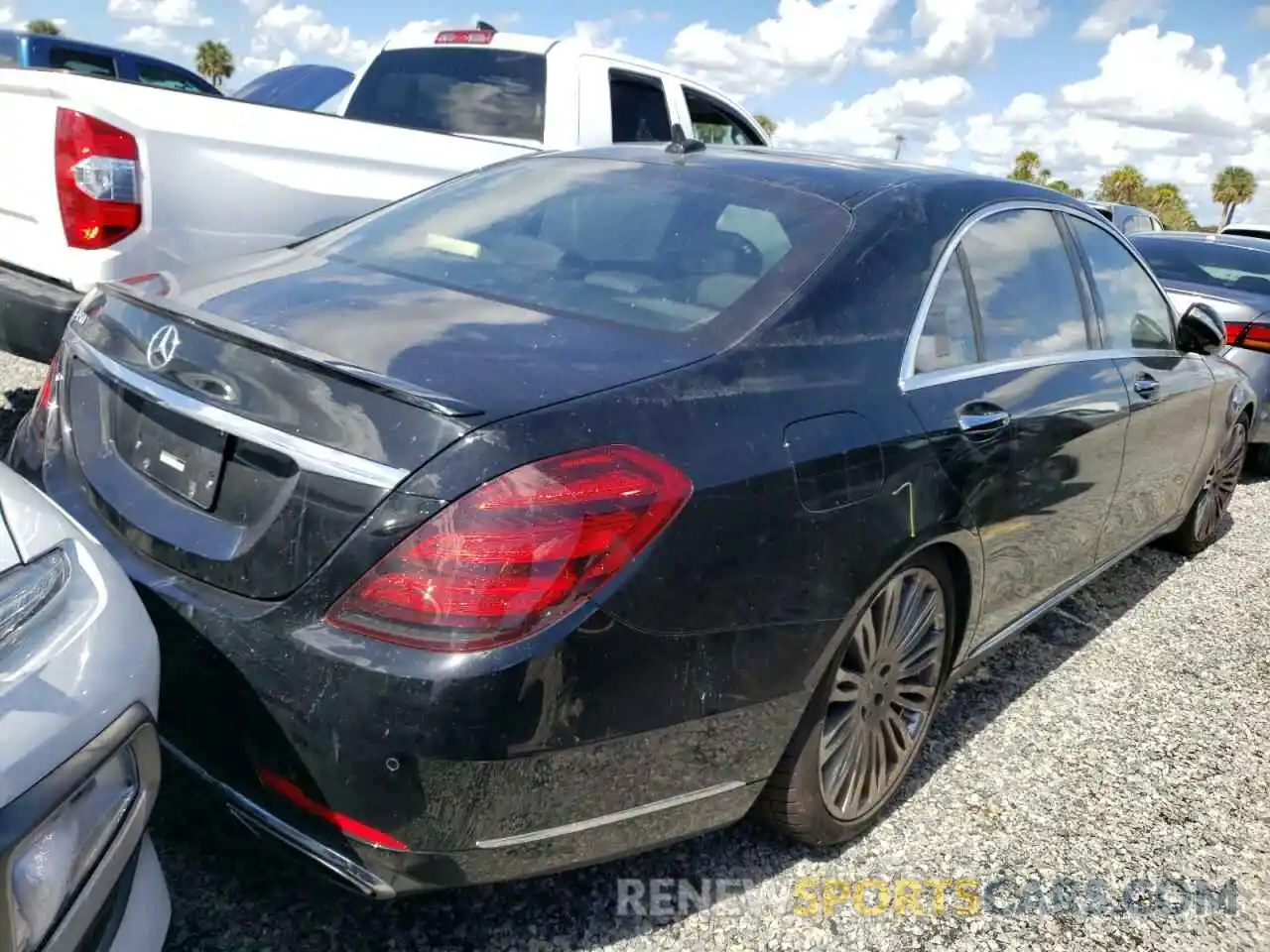 4 Photograph of a damaged car WDDUG6GB6KA484332 MERCEDES-BENZ S-CLASS 2019