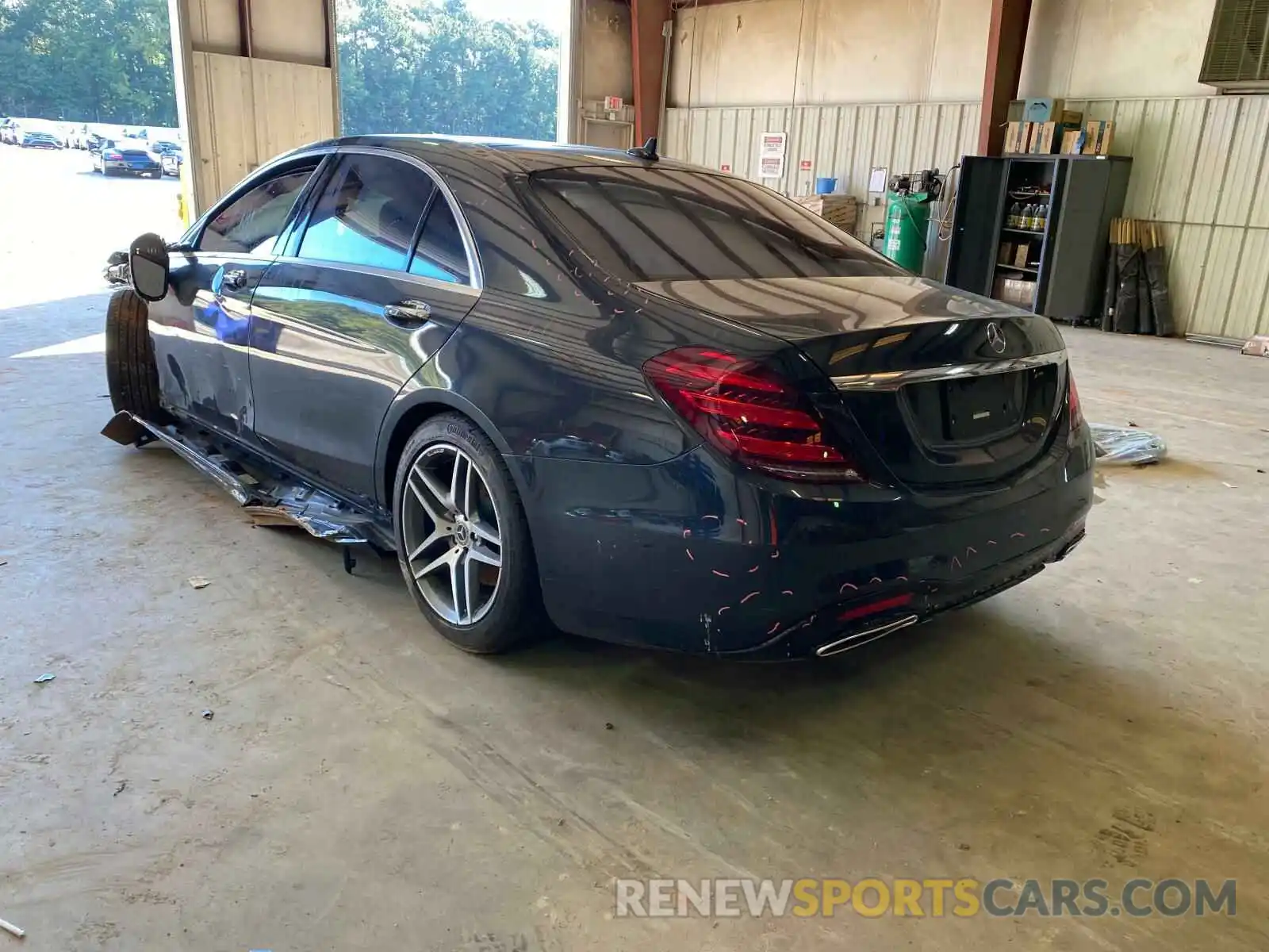 3 Photograph of a damaged car WDDUG6GB9KA430992 MERCEDES-BENZ S-CLASS 2019