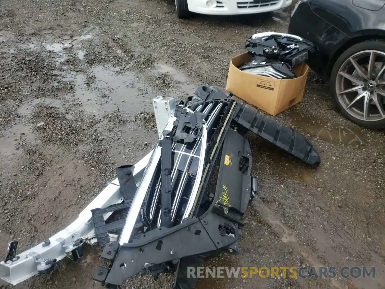 9 Photograph of a damaged car WDDUG7DB6KA457965 MERCEDES-BENZ S-CLASS 2019