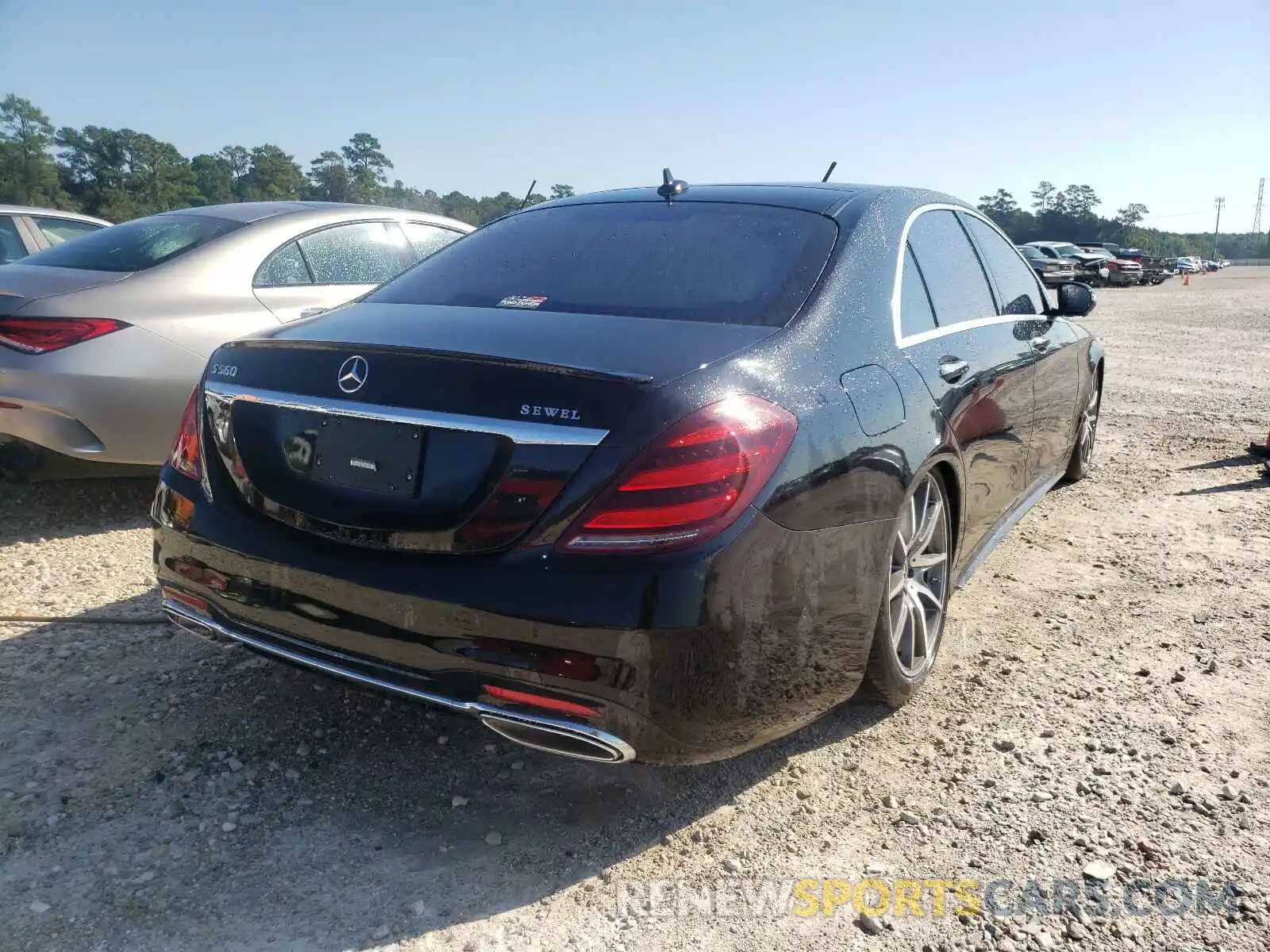 4 Photograph of a damaged car WDDUG8DB0KA438480 MERCEDES-BENZ S-CLASS 2019