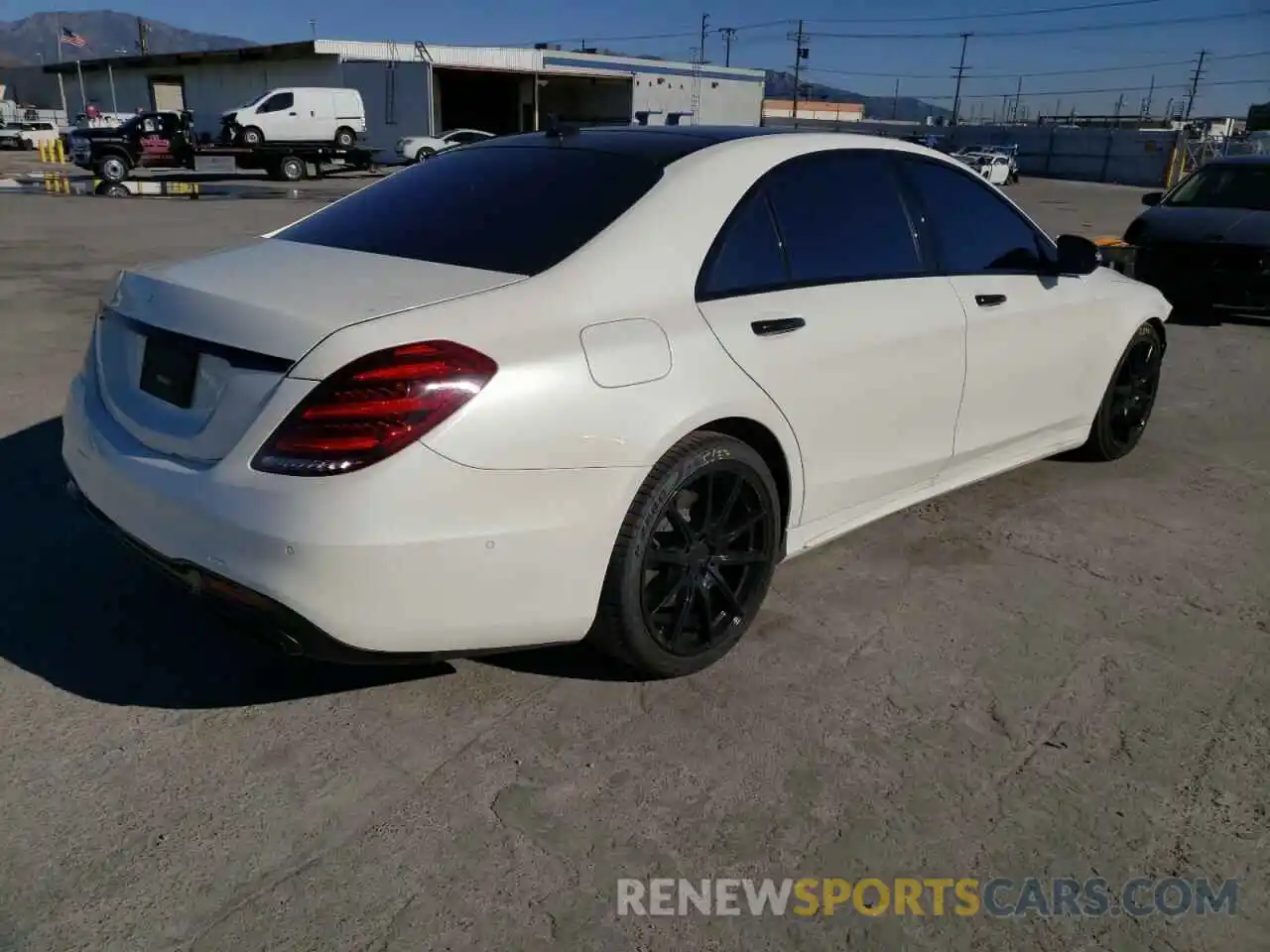 4 Photograph of a damaged car WDDUG8DB1KA482973 MERCEDES-BENZ S-CLASS 2019