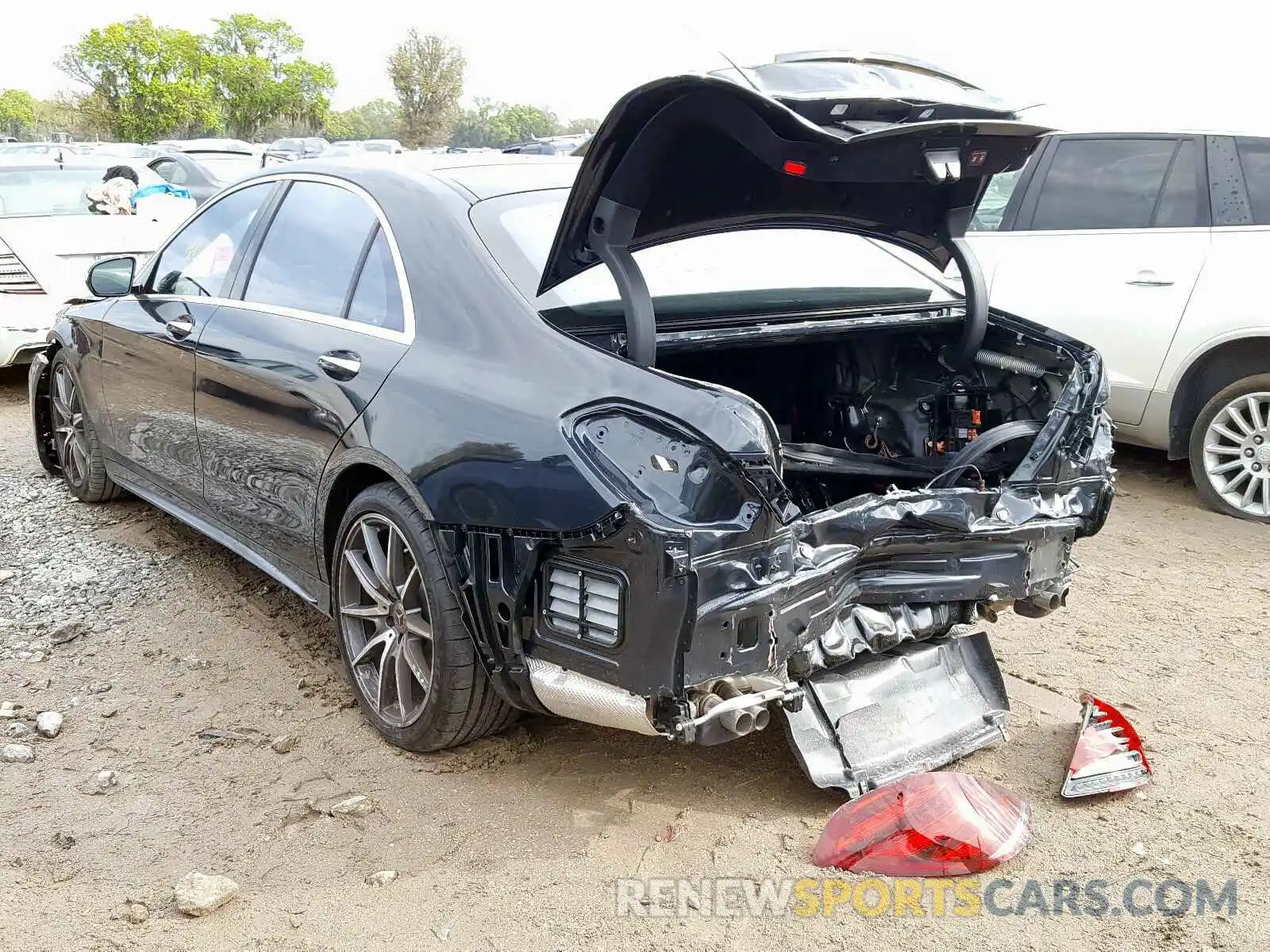 3 Photograph of a damaged car WDDUG8DB2KA462229 MERCEDES-BENZ S CLASS 2019