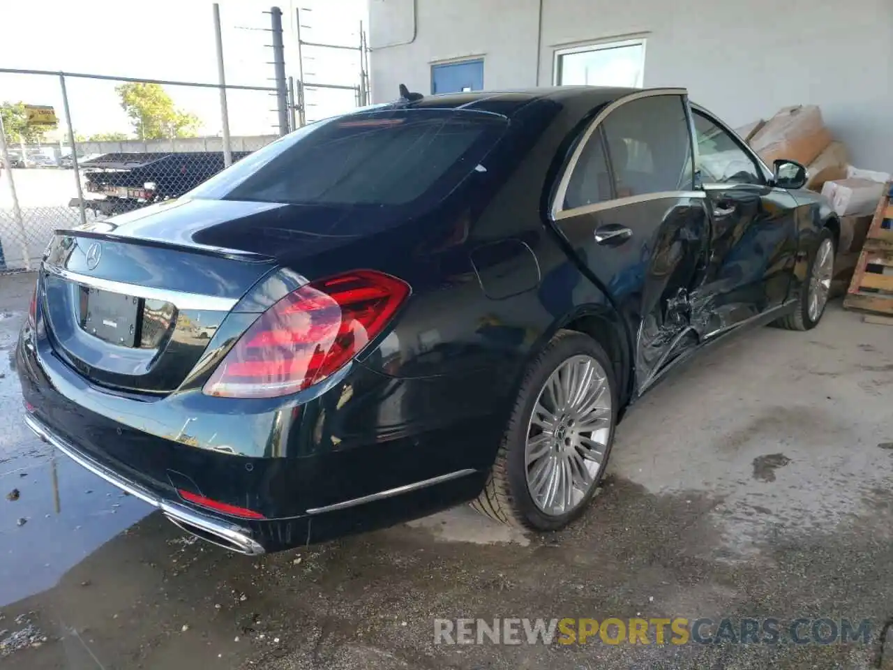 4 Photograph of a damaged car WDDUG8DB2KA469293 MERCEDES-BENZ S-CLASS 2019