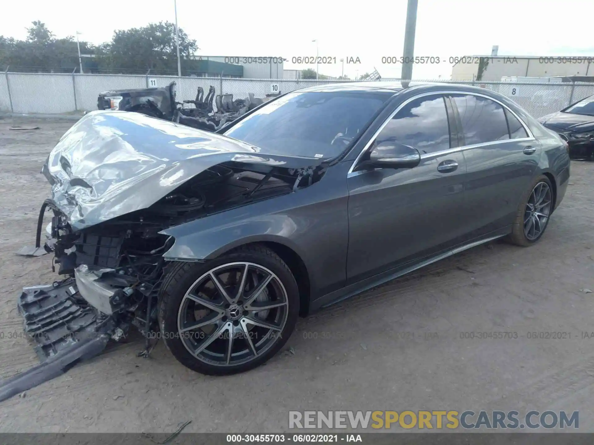 2 Photograph of a damaged car WDDUG8DB3KA480271 MERCEDES-BENZ S-CLASS 2019