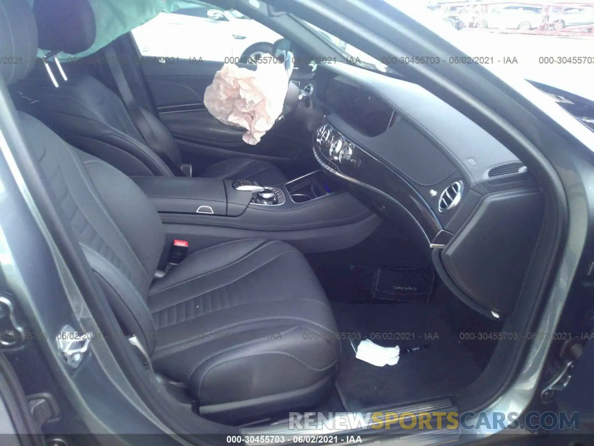 5 Photograph of a damaged car WDDUG8DB3KA480271 MERCEDES-BENZ S-CLASS 2019