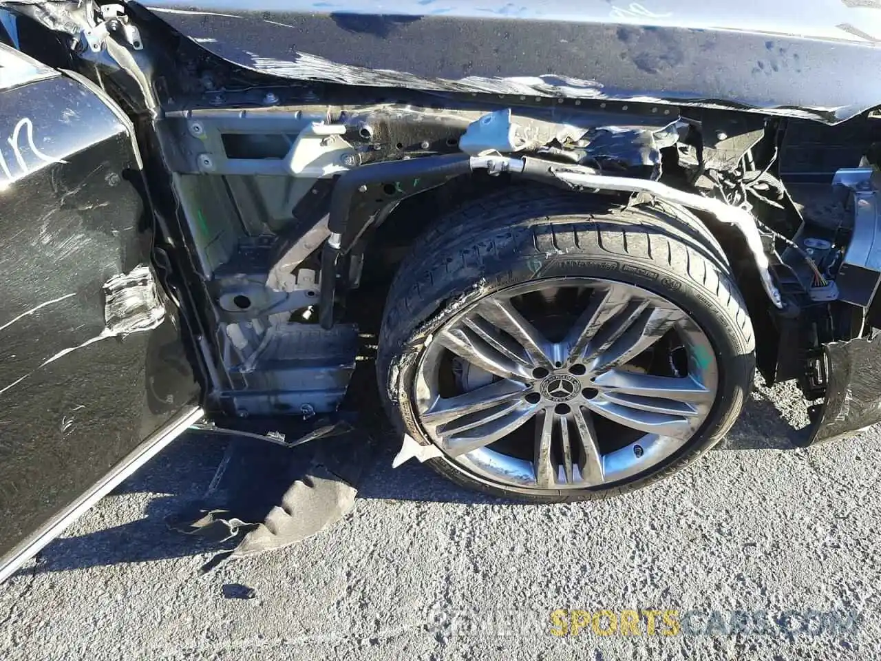 9 Photograph of a damaged car WDDUG8DB4KA467447 MERCEDES-BENZ S-CLASS 2019