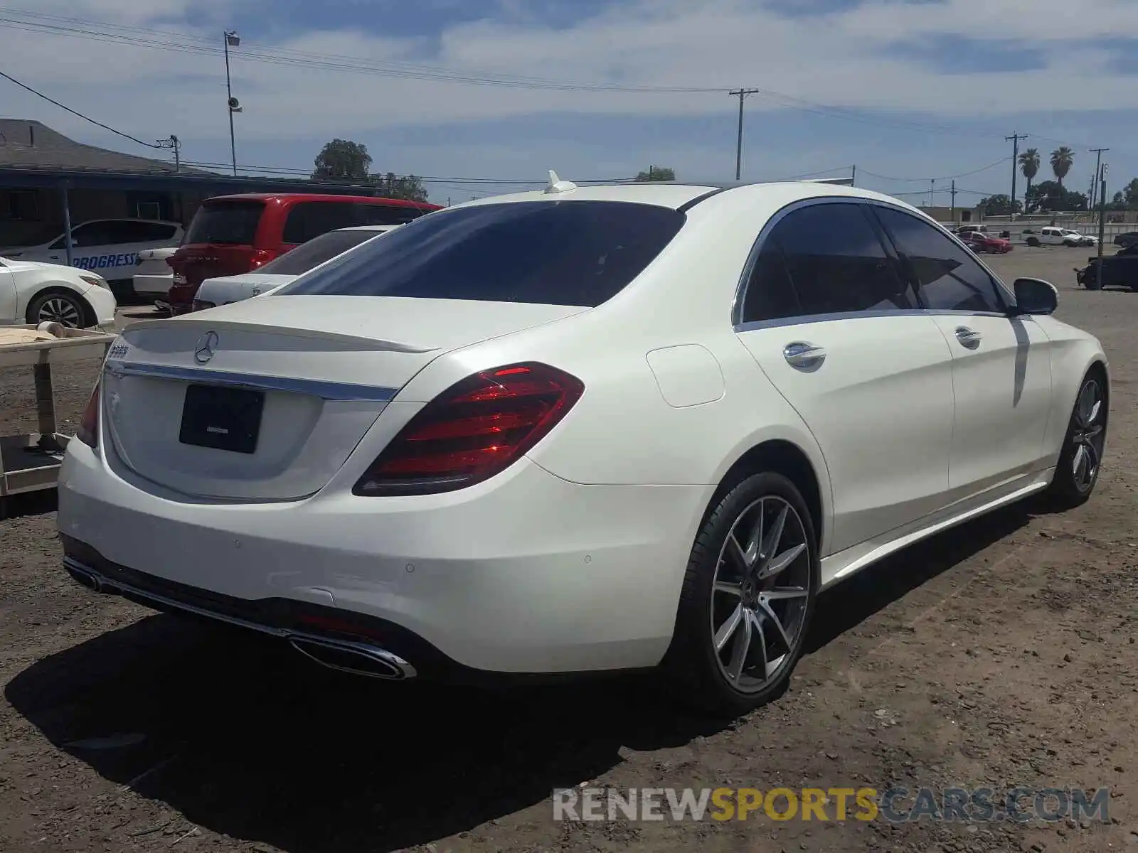 4 Photograph of a damaged car WDDUG8DB4KA475399 MERCEDES-BENZ S CLASS 2019